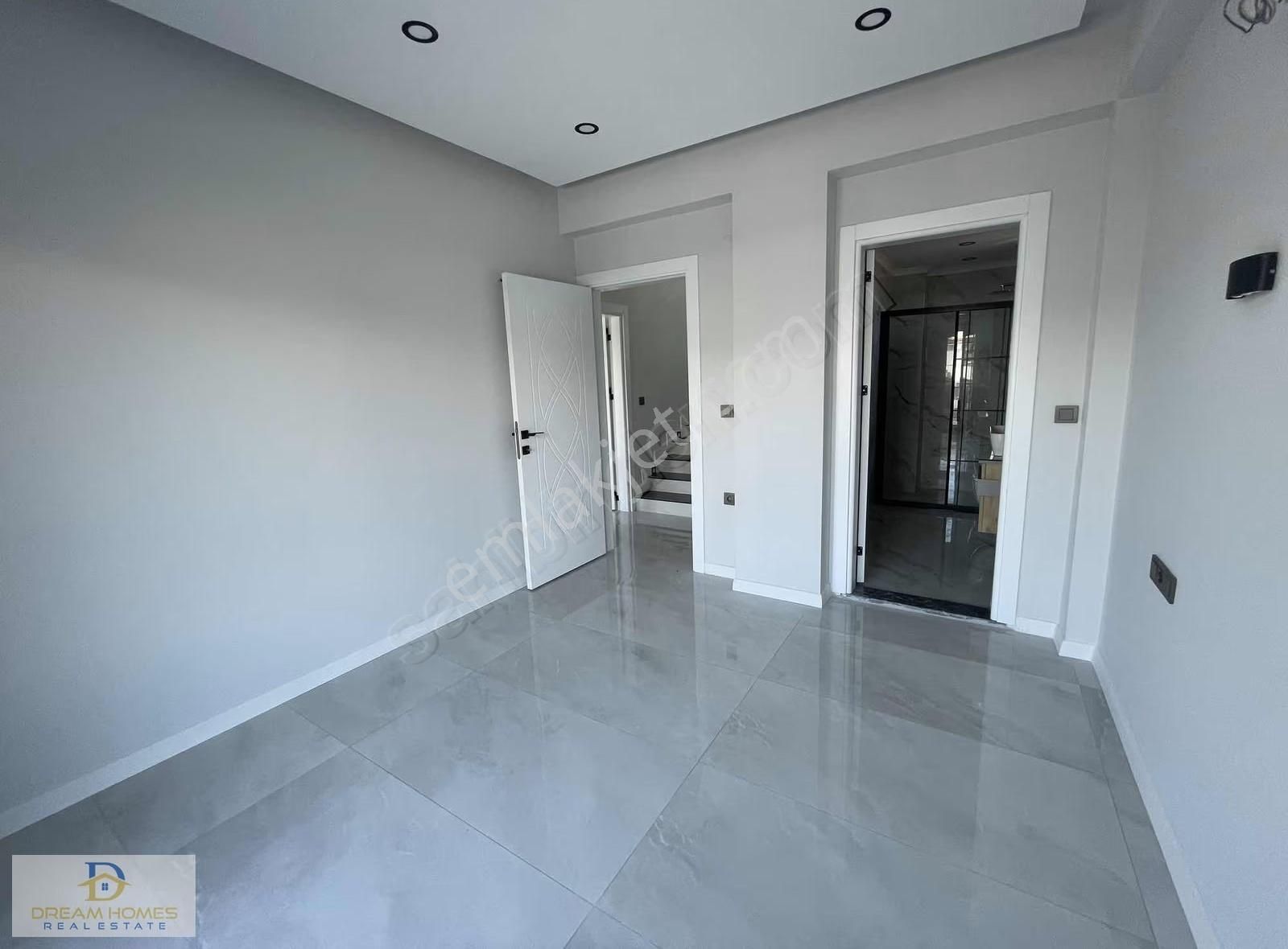 Fethiye Merkezi Konumda Satılık 4+1 Havuzlu Tripleks Villa - Görsel 27