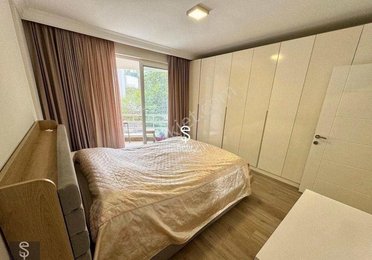 Alanya Cleopatra'da Denize Sıfır 1+1 Kiralık Daire - Görsel 12