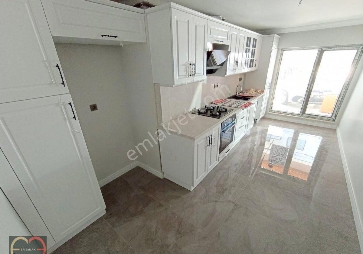 Bahçeli 'de Beşevler Metro Yürüme Mesafesi 2+1 Bağ. Salon Mutfk - Görsel 7