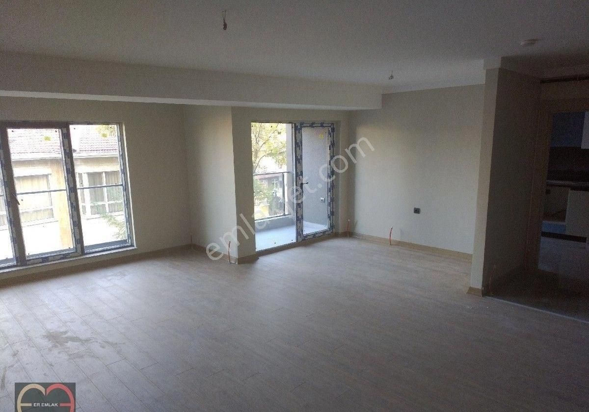 Ankara Beşevlerde Metroya Yakın, Balkonlu Sıfır Düz Ve Yüksek Tavanlı Geniş 3+1 Satılık Dublex Daire - Görsel 17