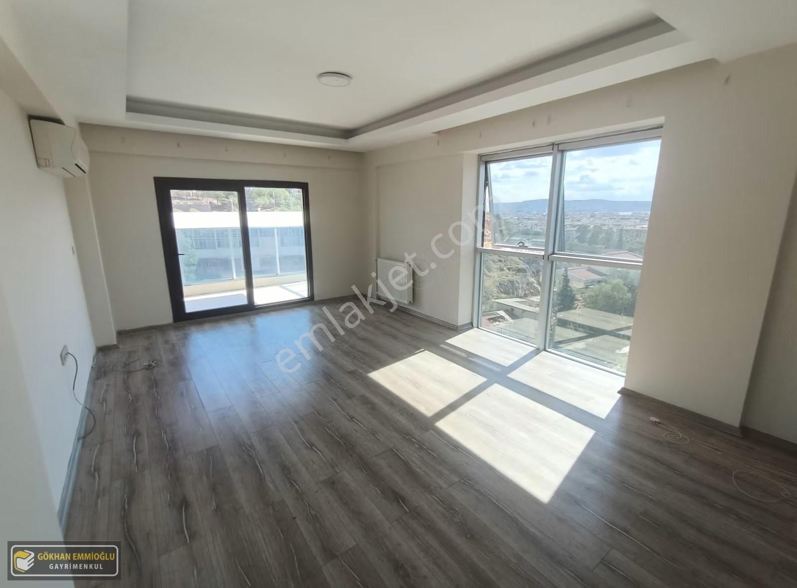 Körfez Manzaralı Geniş 3+1 Teraslı Dublex Lüks Daire