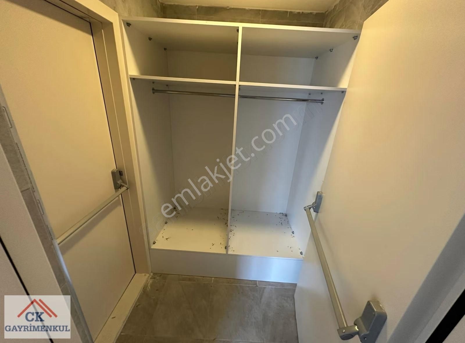 Ck'dan 96 M2 Net Süpürülür Alana Sahip 2 Banyolu Balkonlu - Görsel 14