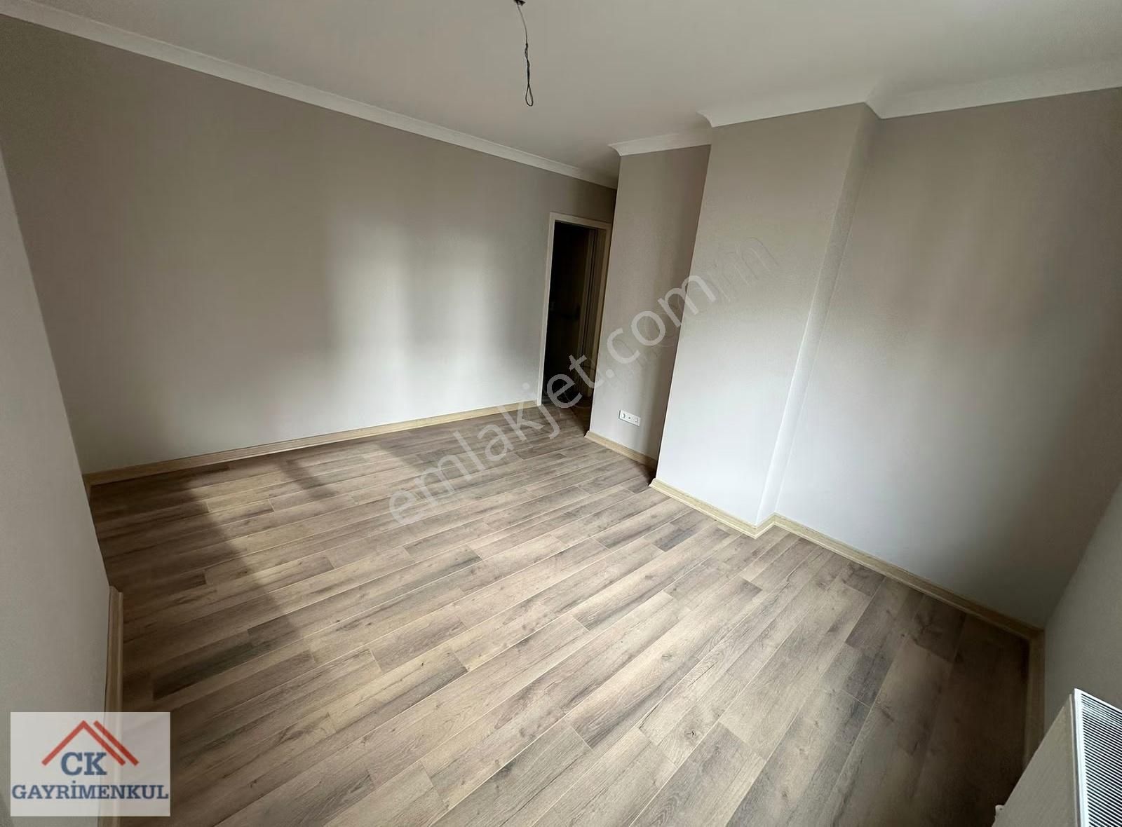 Ck'dan 96 M2 Net Süpürülür Alana Sahip 2 Banyolu Balkonlu - Görsel 11