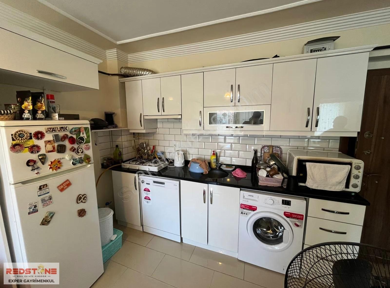 Karasu'da Hastaneye 3 Dakika Havuzlu Eşyalı 1+1 Kiralık Daire - Görsel 5
