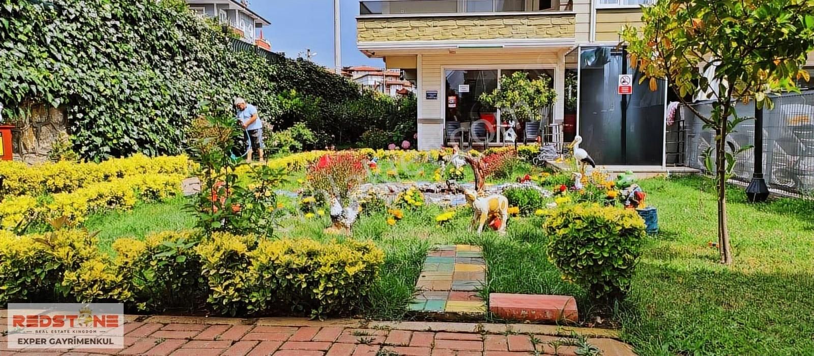 Karasu'da Hastaneye 3 Dakika Havuzlu Eşyalı 1+1 Kiralık Daire - Görsel 8