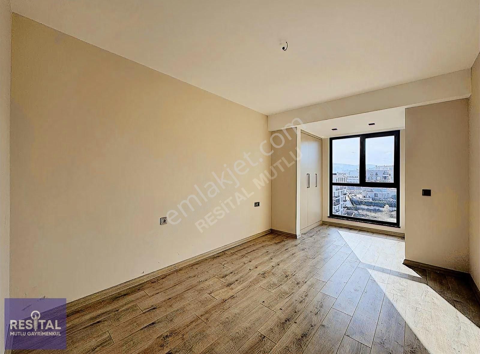 Rs Mutlu Kayapada Havuzlu Cam Balkonlu Kombili 2+1 Satılık Daire - Görsel 2