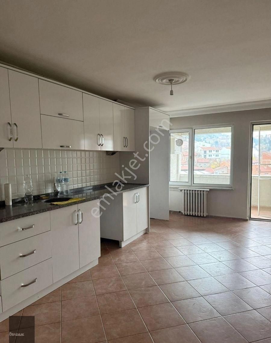 Akarbaşı Kavşağı, 220 M2 ,temiz, Manzaralı ,kiralık Daire - Görsel 4