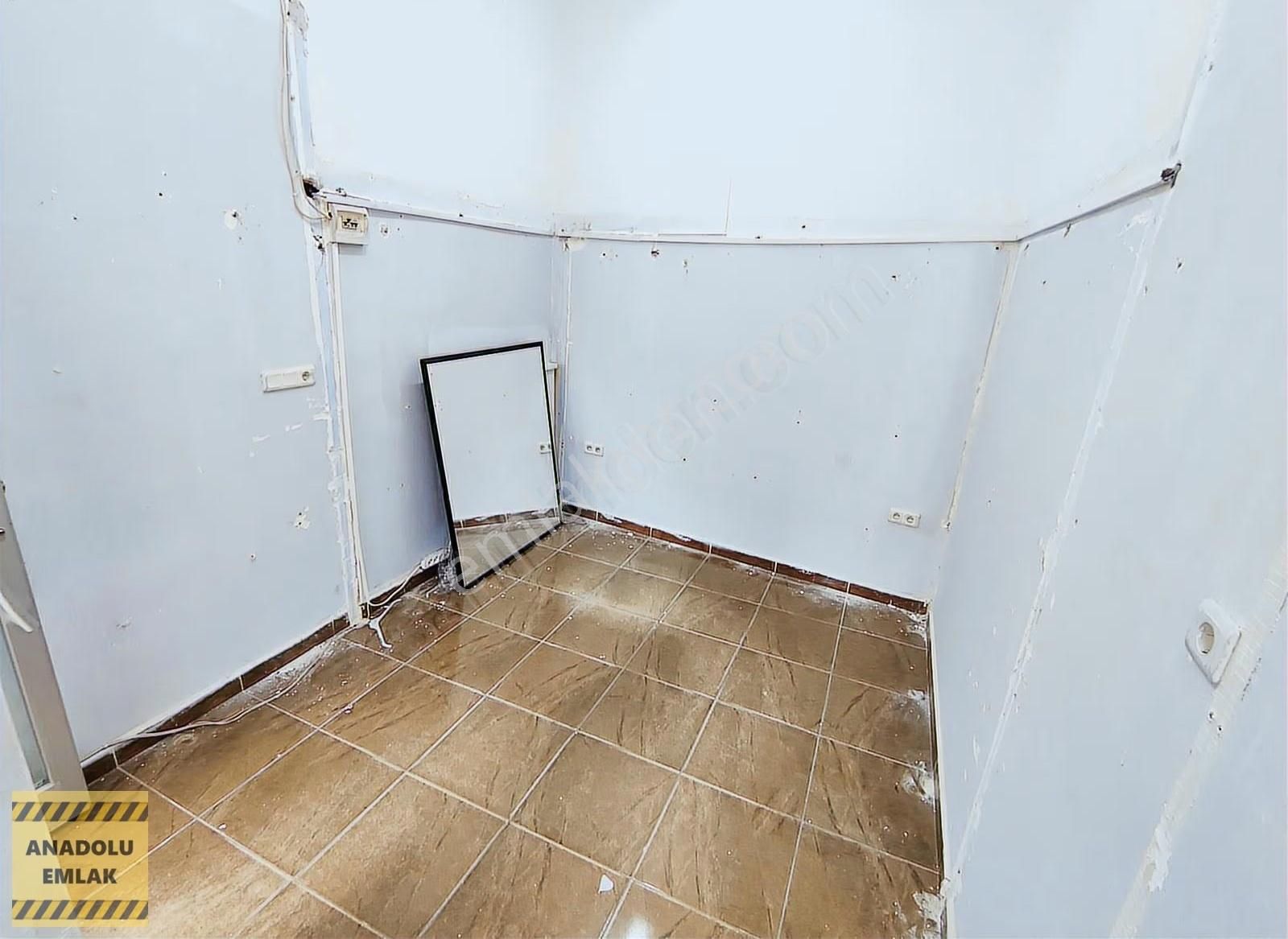 Ferit Selim Paşa Caddesine Yakın Satılık Dükkan 10 M2 - Görsel 11