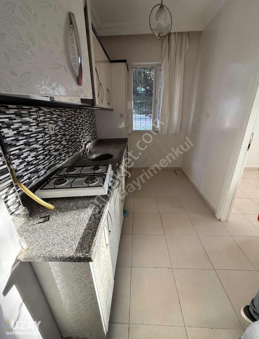 Uzaydan Yeditepede Kiralık Daire - Görsel 5