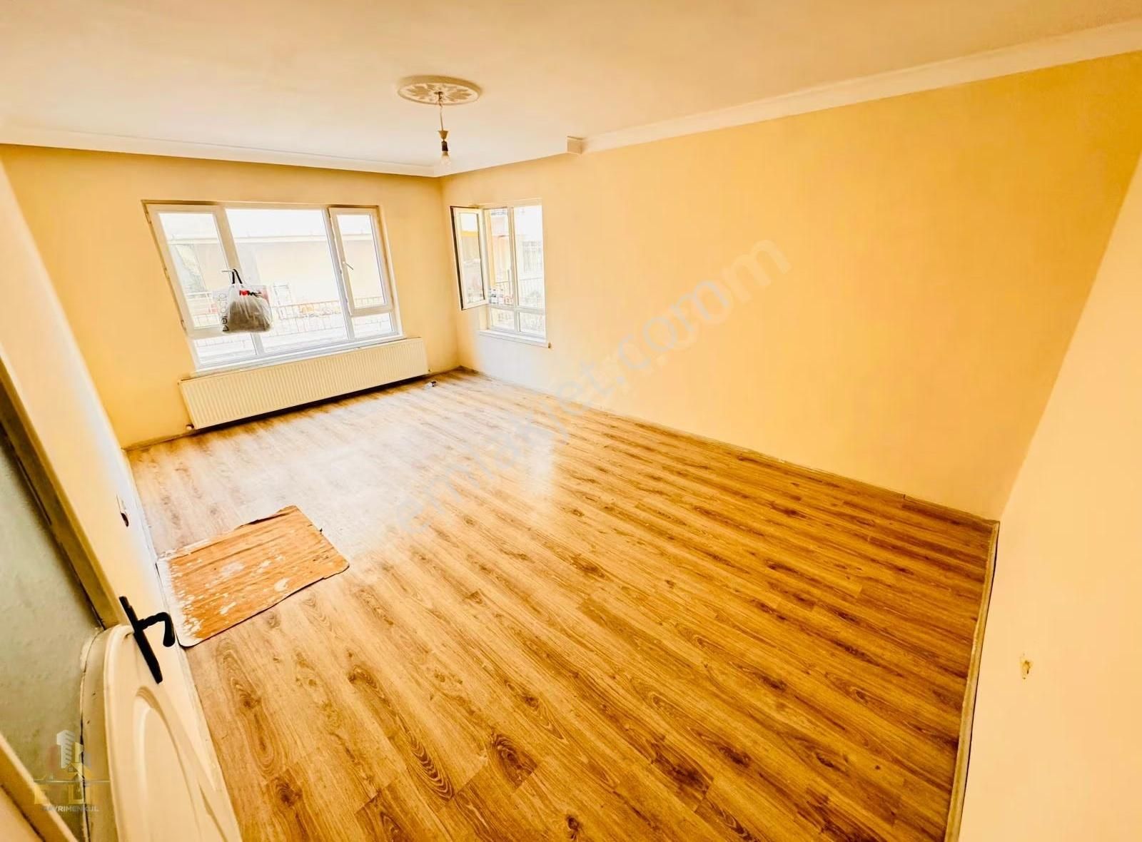 Çambaşı Caddesi Paraleli 1.kat Konumunda Asansörlü Fırsat Daire - Görsel 3