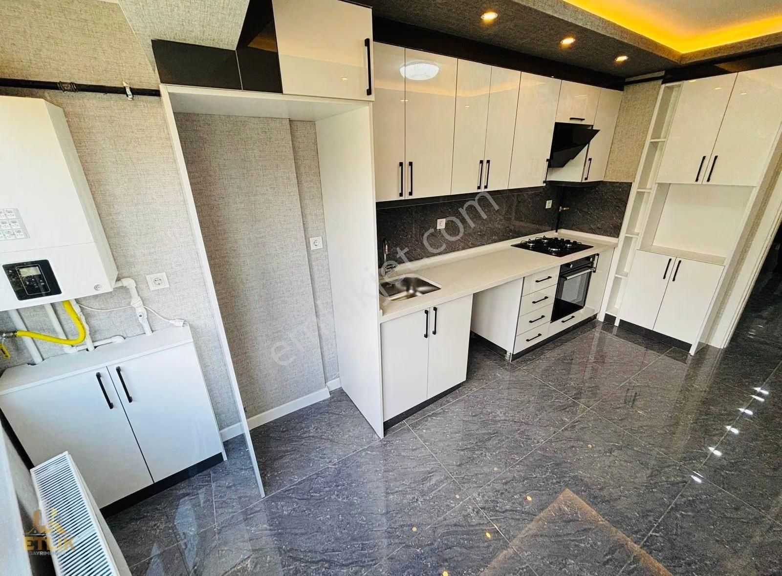 Etlik Merkezde Şehir Hastanesi Yürüme Mesafesin'de 3+1 Lüx Daire - Görsel 2