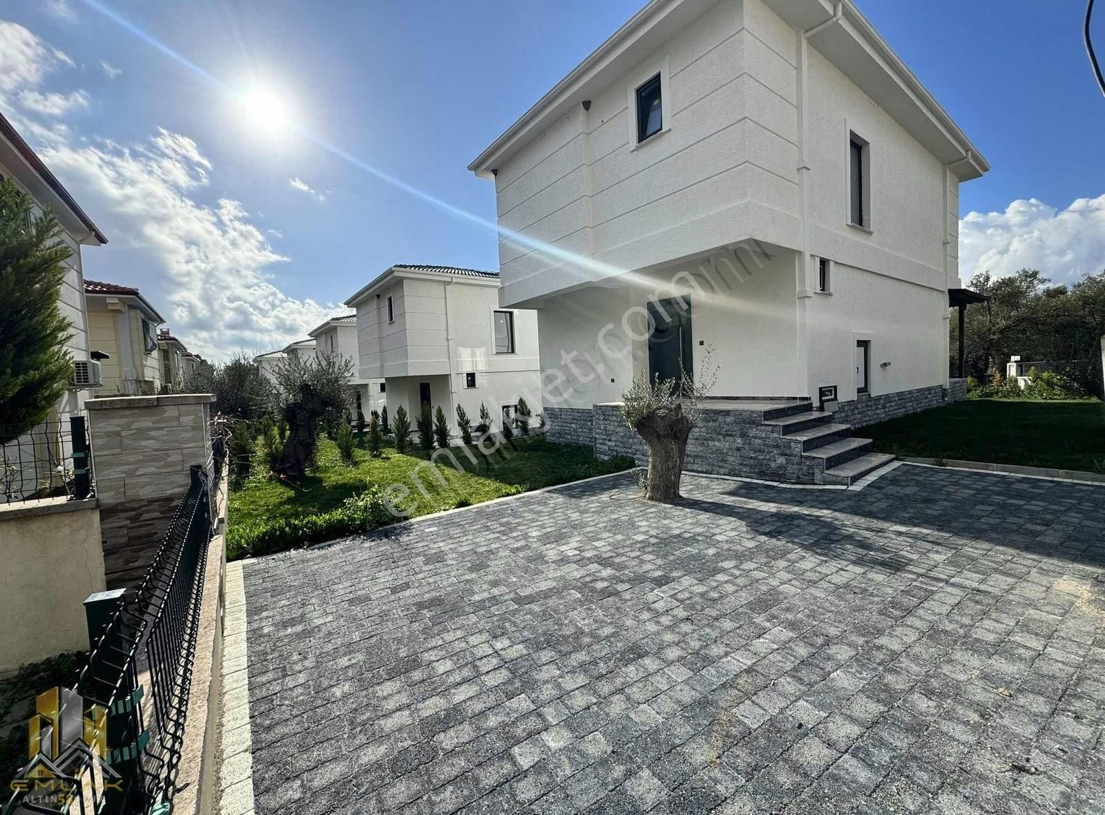 Emlak 58,den Küçükkuyu Mıhlıda 4+1 Lüx Villa Denize Yakın Konum - Görsel 12