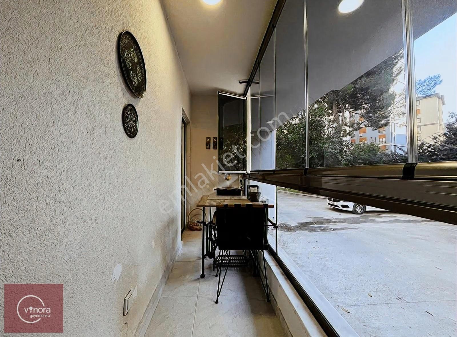 Kozyatağında Fırsat..! Yeşillikler İçinde Balkonlu,iskanlı 3+1 - Görsel 13