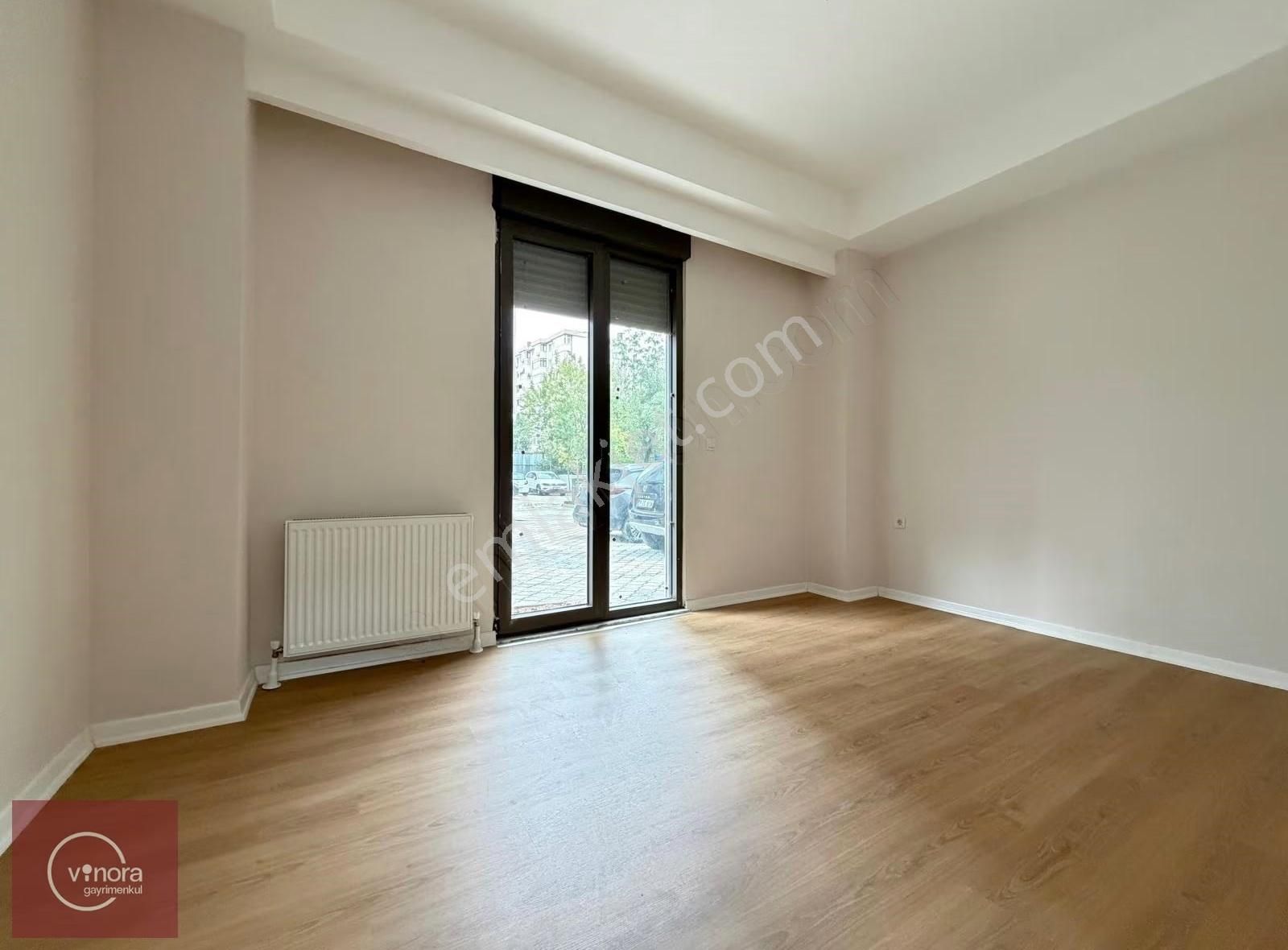 Sahrayıcedit'de Minibüs Caddesine Yakın Giyinme Odalı Boş 2+1 - Görsel 12