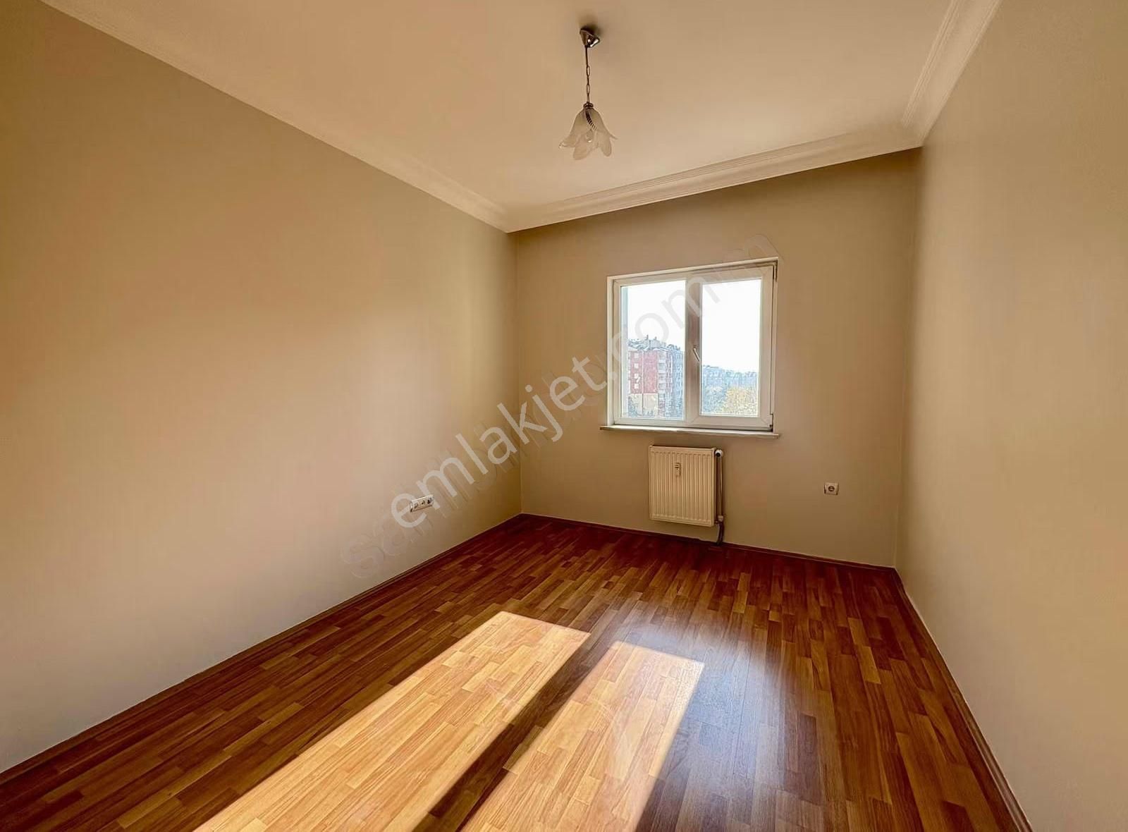 Özlem Yardımcı'dan Elitkent Sitesinde Kiralık Ara Kat Daire - Görsel 4