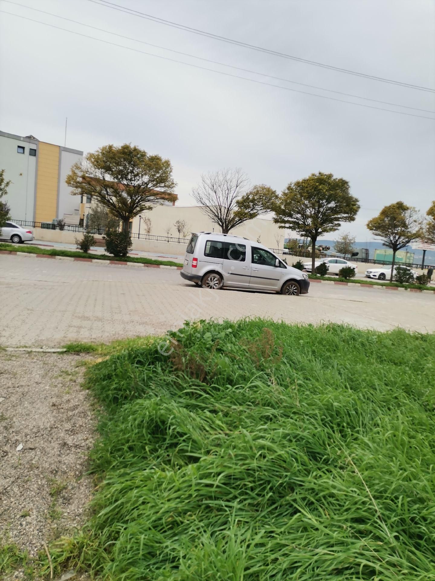 Hastane Karşısı Araç Girişli Otopark Depoya Uygun Kiralık Arsa