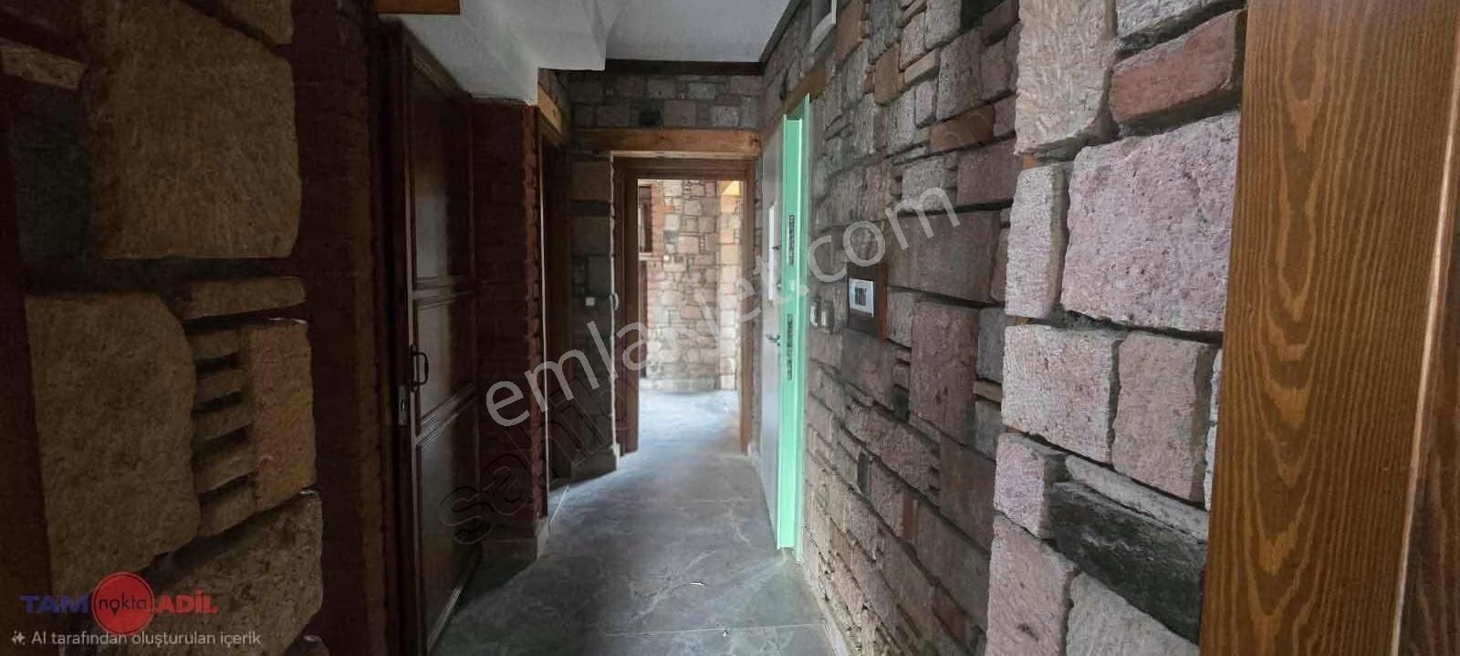 Dikili Kabakumda Özel İmalat Doğal Taş 5+1 Villa - Görsel 6