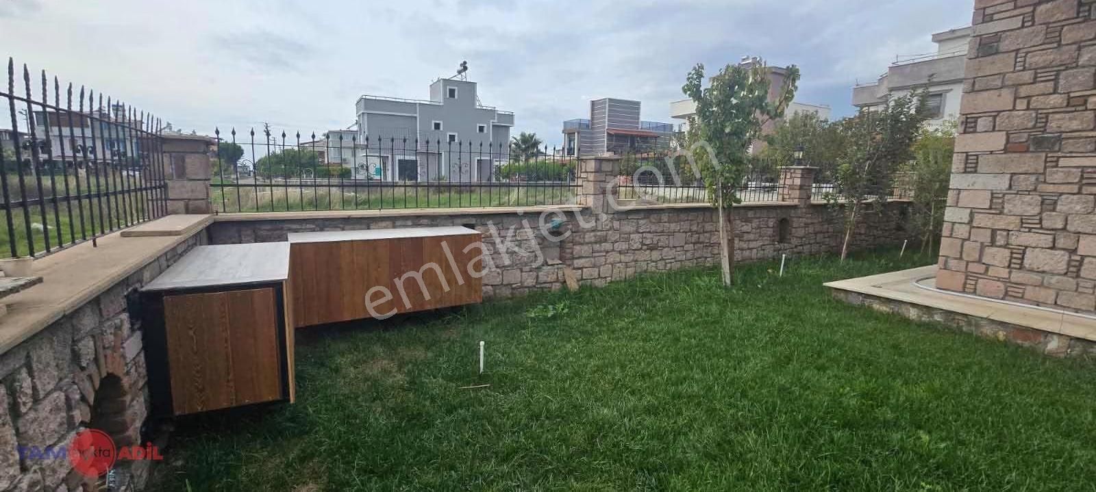 Dikili Kabakumda Özel İmalat Doğal Taş 5+1 Villa - Görsel 5