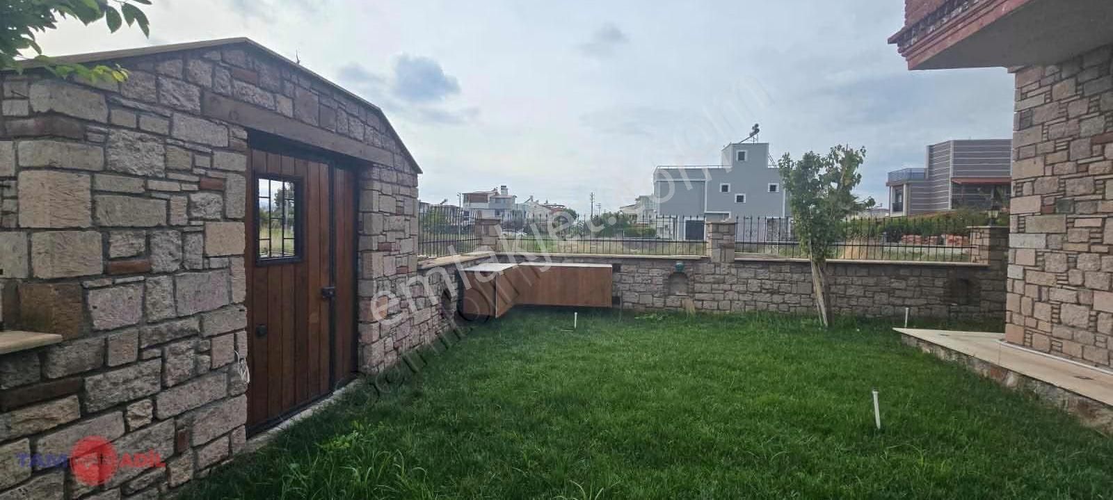 Dikili Kabakumda Özel İmalat Doğal Taş 5+1 Villa - Görsel 16