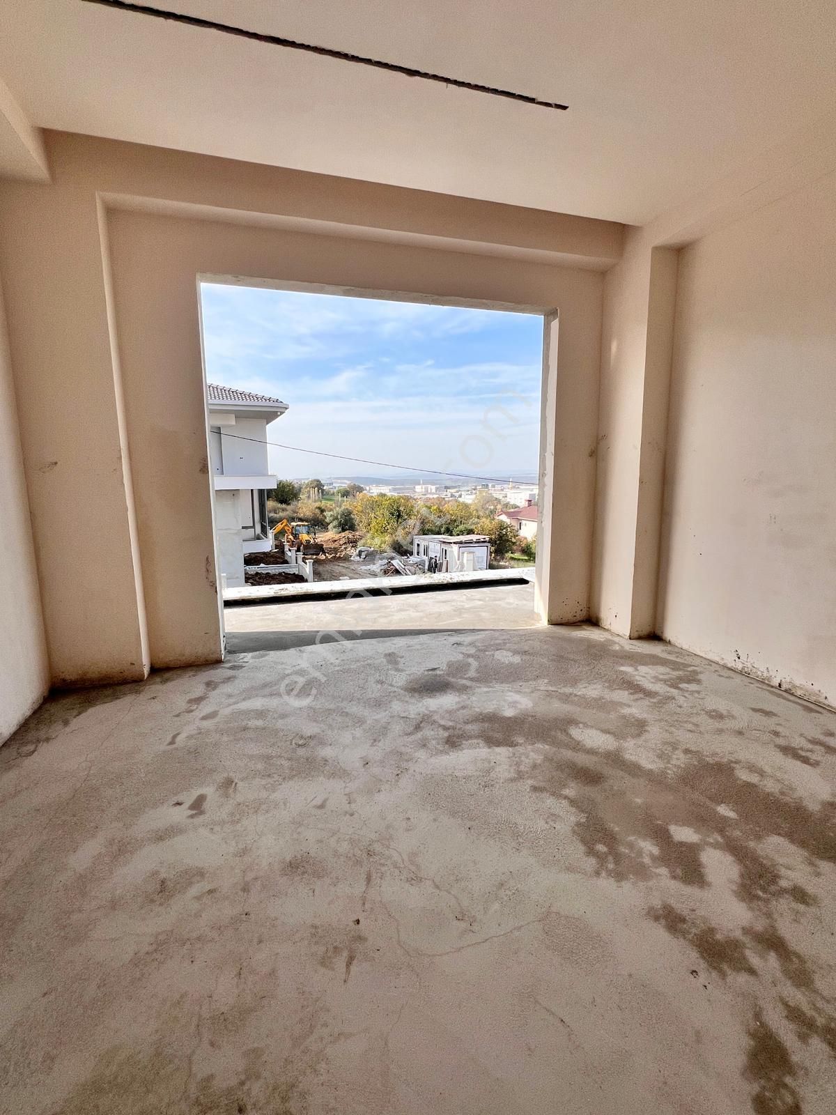 Remax Advantage Kayapa'da Geniş Manzaralı Lüks Hills Villaları - Görsel 23