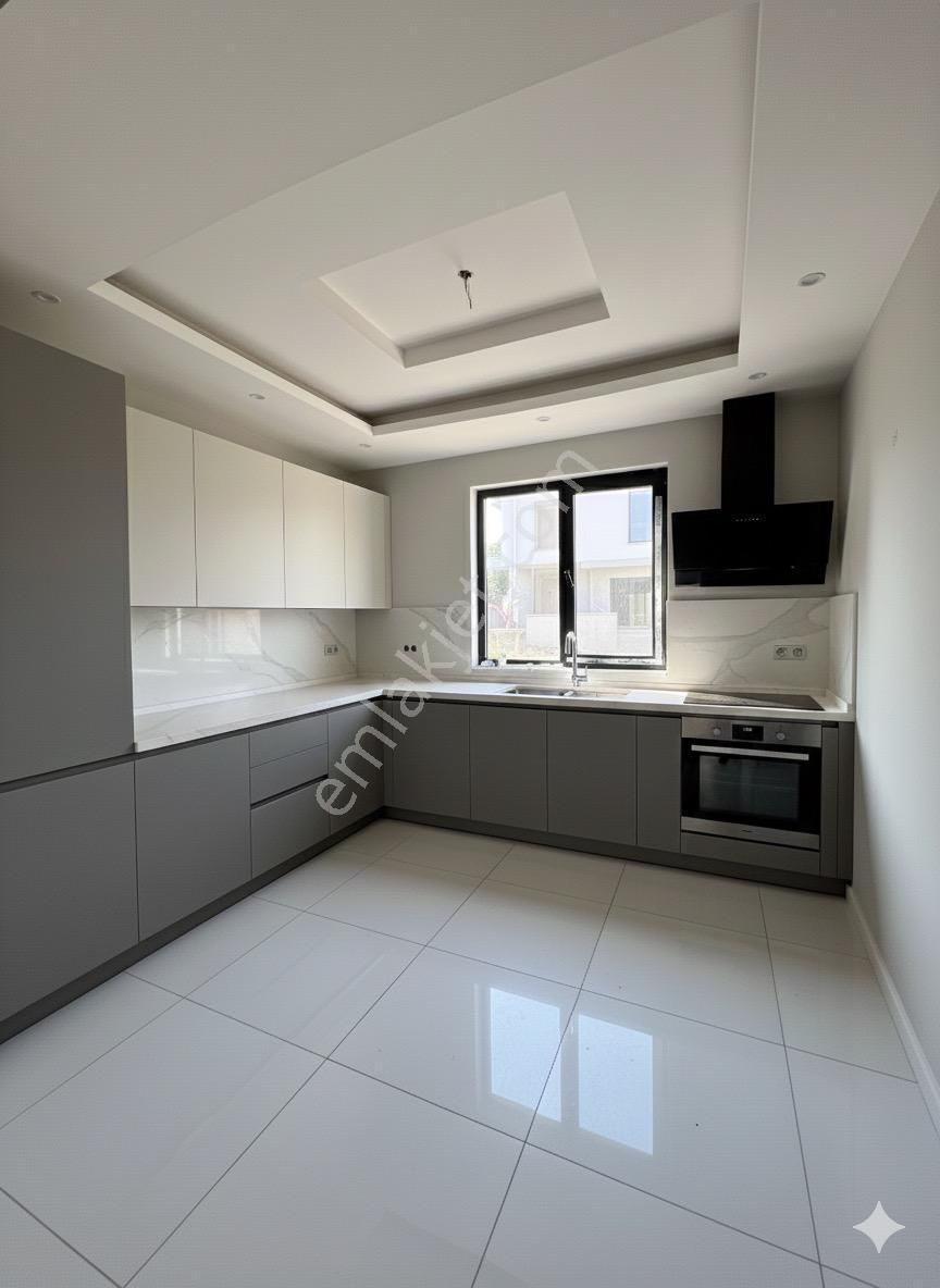 Remax Advantage Kayapa'da Geniş Manzaralı Lüks Hills Villaları - Görsel 8