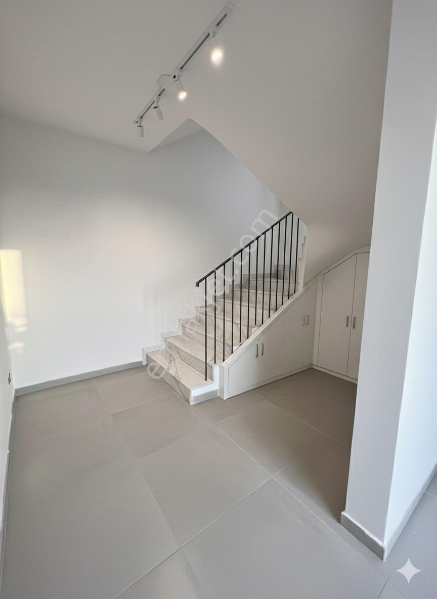 Remax Advantage Kayapa'da Geniş Manzaralı Lüks Hills Villaları - Görsel 10