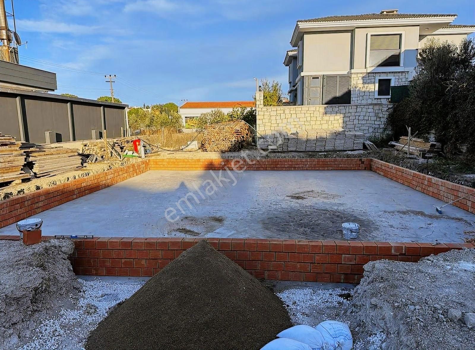 Çeşme Şifne %50 Peşin Vadeli Satılık 3+1 Müstakil Havuzlu Villa - Görsel 2