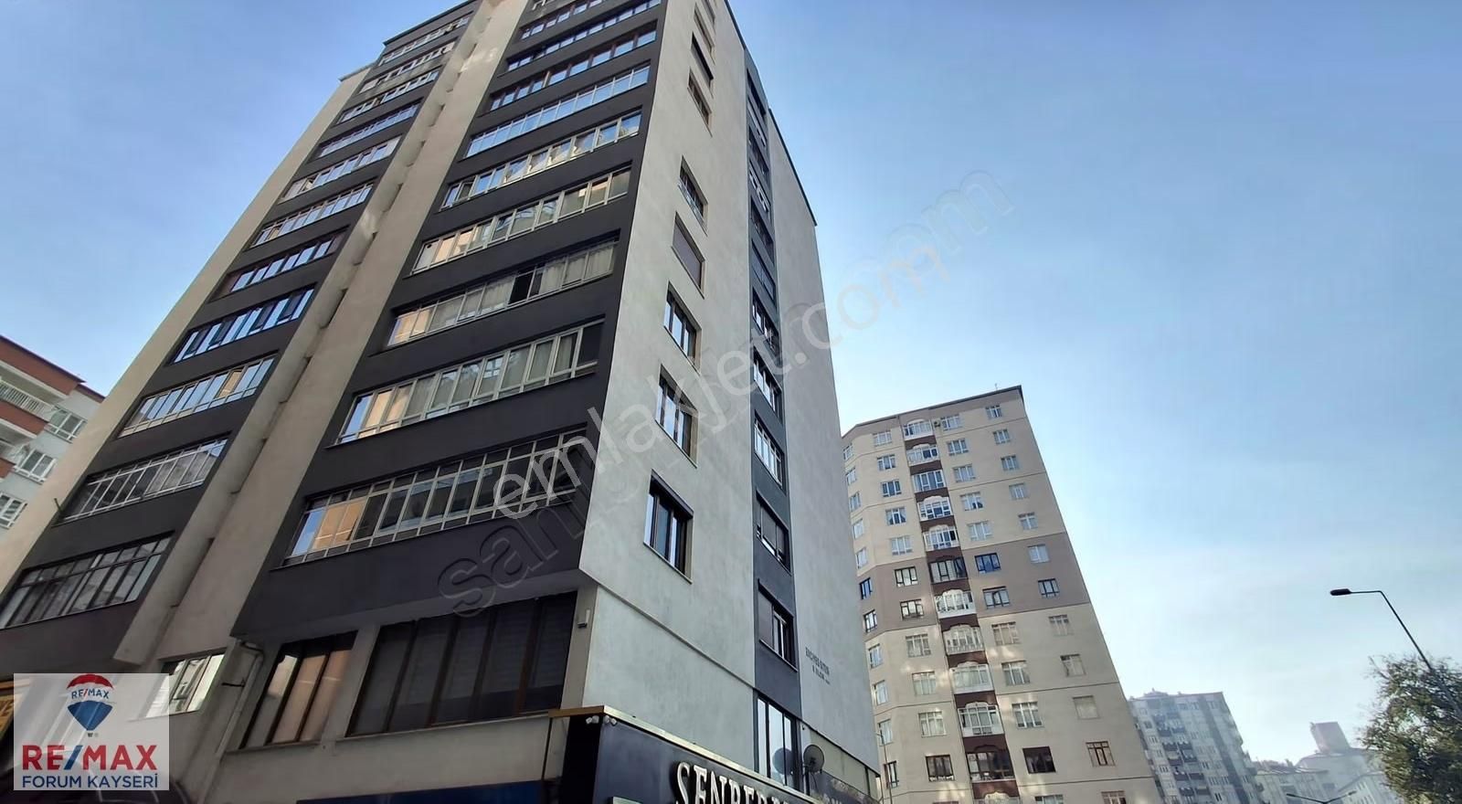 Sahabiye Mahallesi Merkezi Konumda Satılık 4+1 Daire