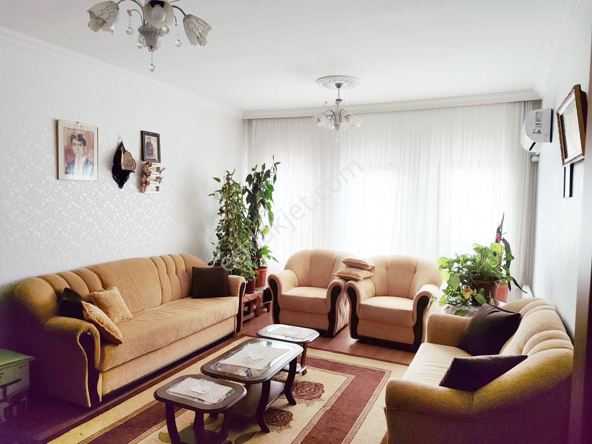 Seyrantepe Pazar Yanı Açık Cepheli 2+1 Geniş Oturumlu Daire - Görsel 8