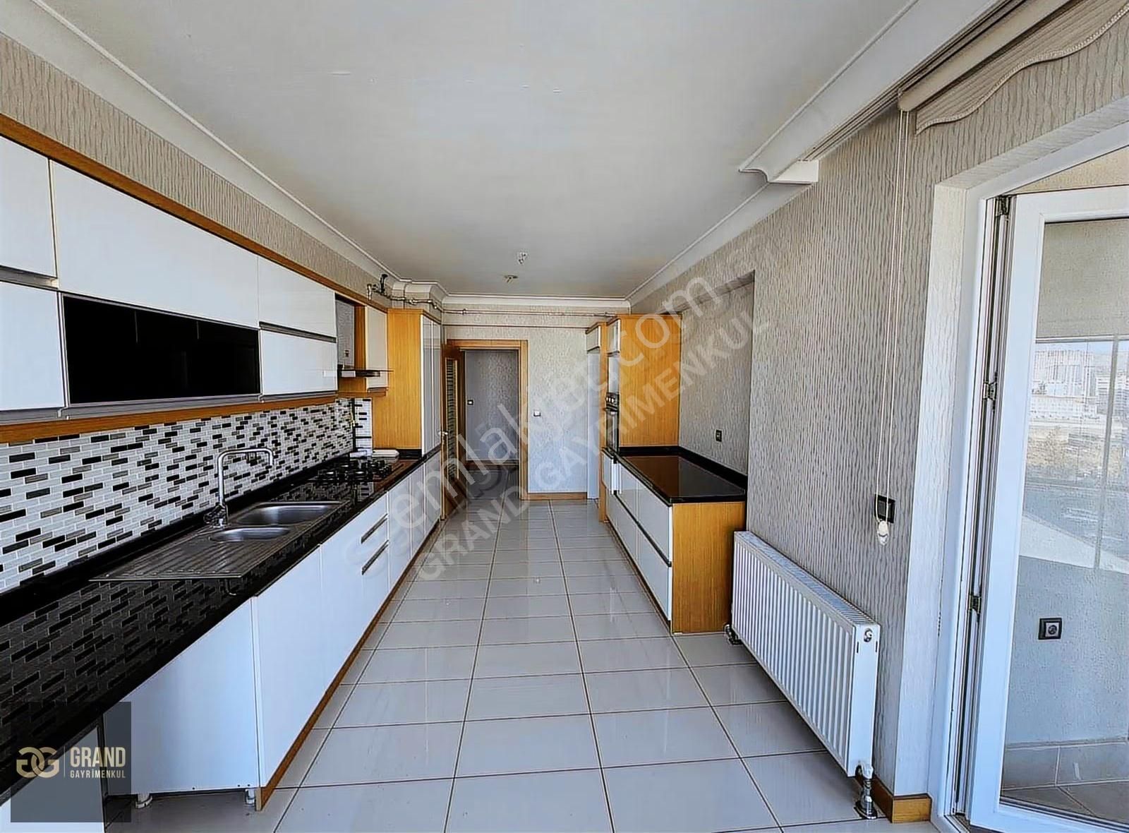 Batıkent Turgut Özal Da Cadde Cepheli 7+2 Satılık Dublex - Görsel 2