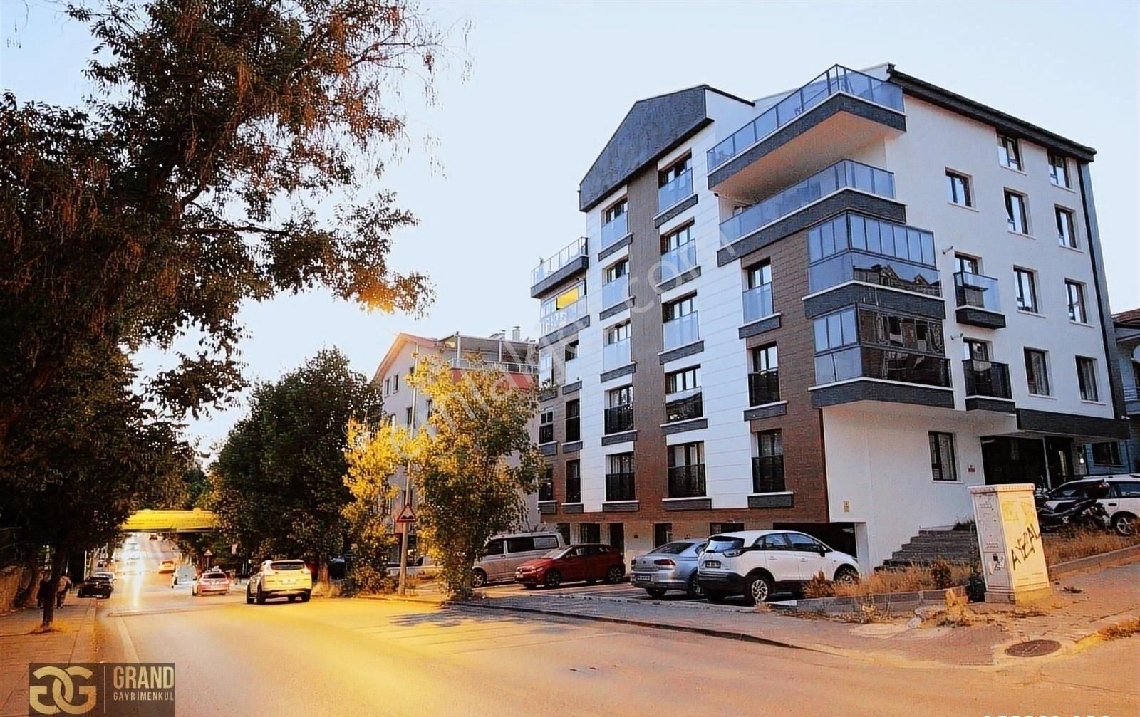 Biran Sk. Önü Açık, Asansörlü, 5+1 250 M² Teraslı Sıfır Dubleks - Görsel 5