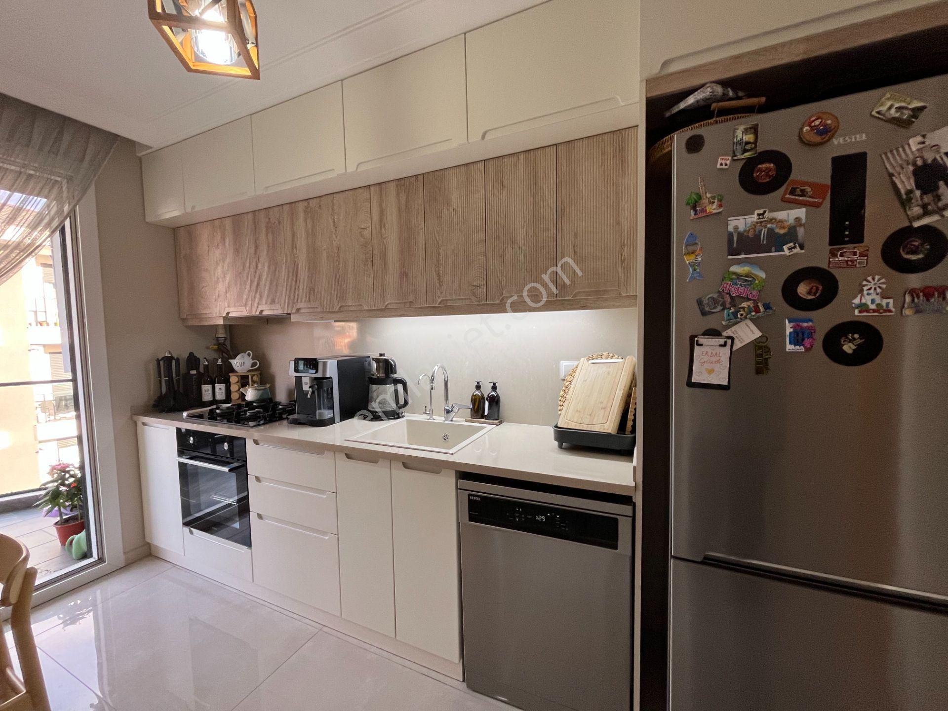 Seferihisar Camikebir Mahallesi – İklımkent Sitesi - Havuzlu, Modern Ve Ferah 2+1 Daire - Görsel 9