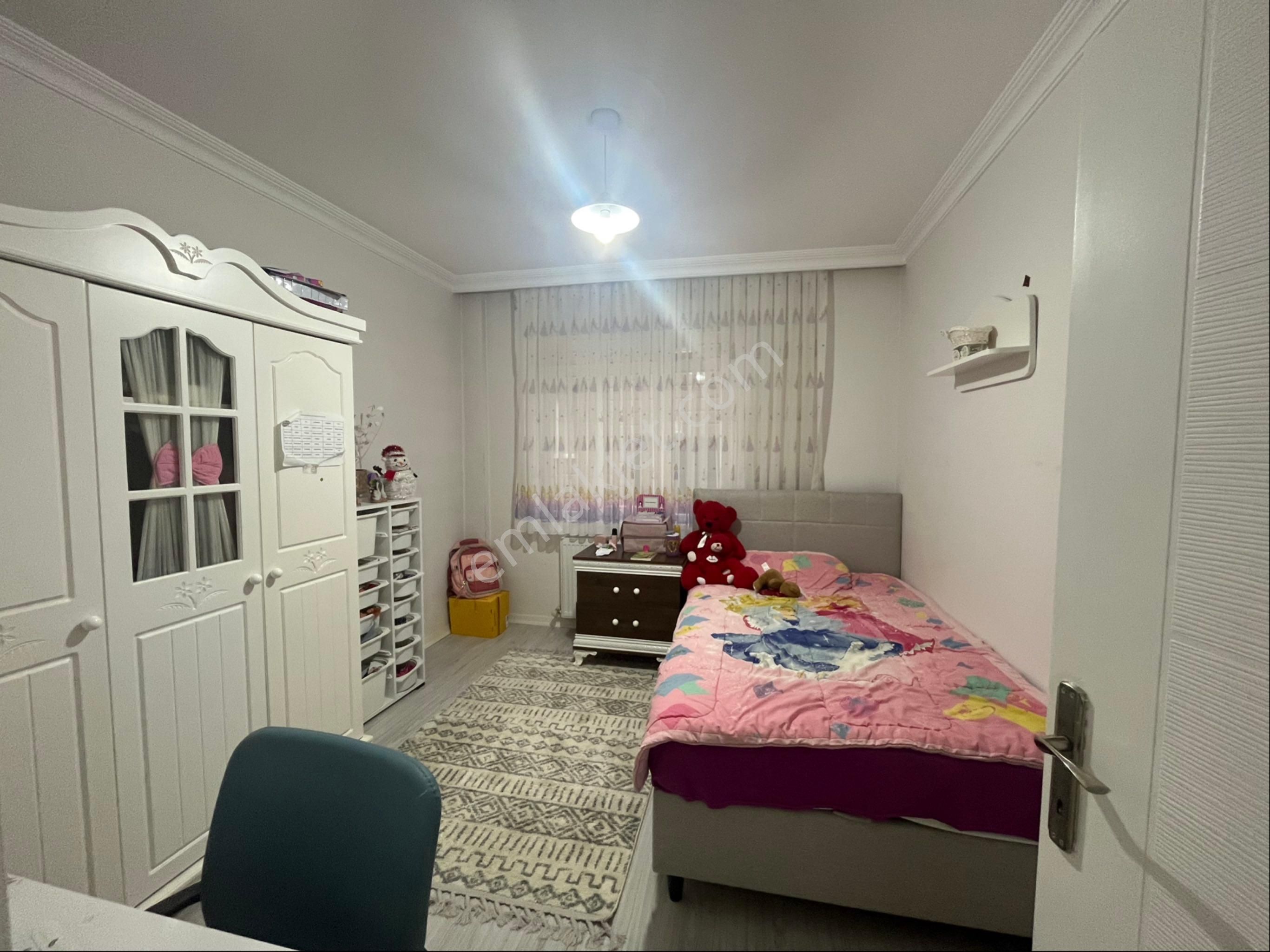 Roma’ Dan Kemalpaşa Mahallesi’ Nde Site İçi Satılık Daire - Görsel 13