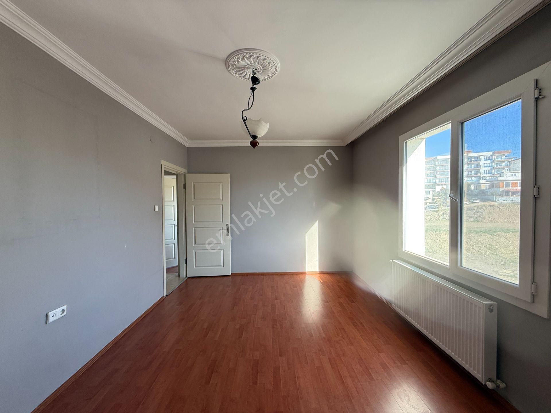Seferihisar İzmir Caddesi Üzerinde Yeşil Alan Cepheli • Satılık 3+1 Daire - Görsel 10