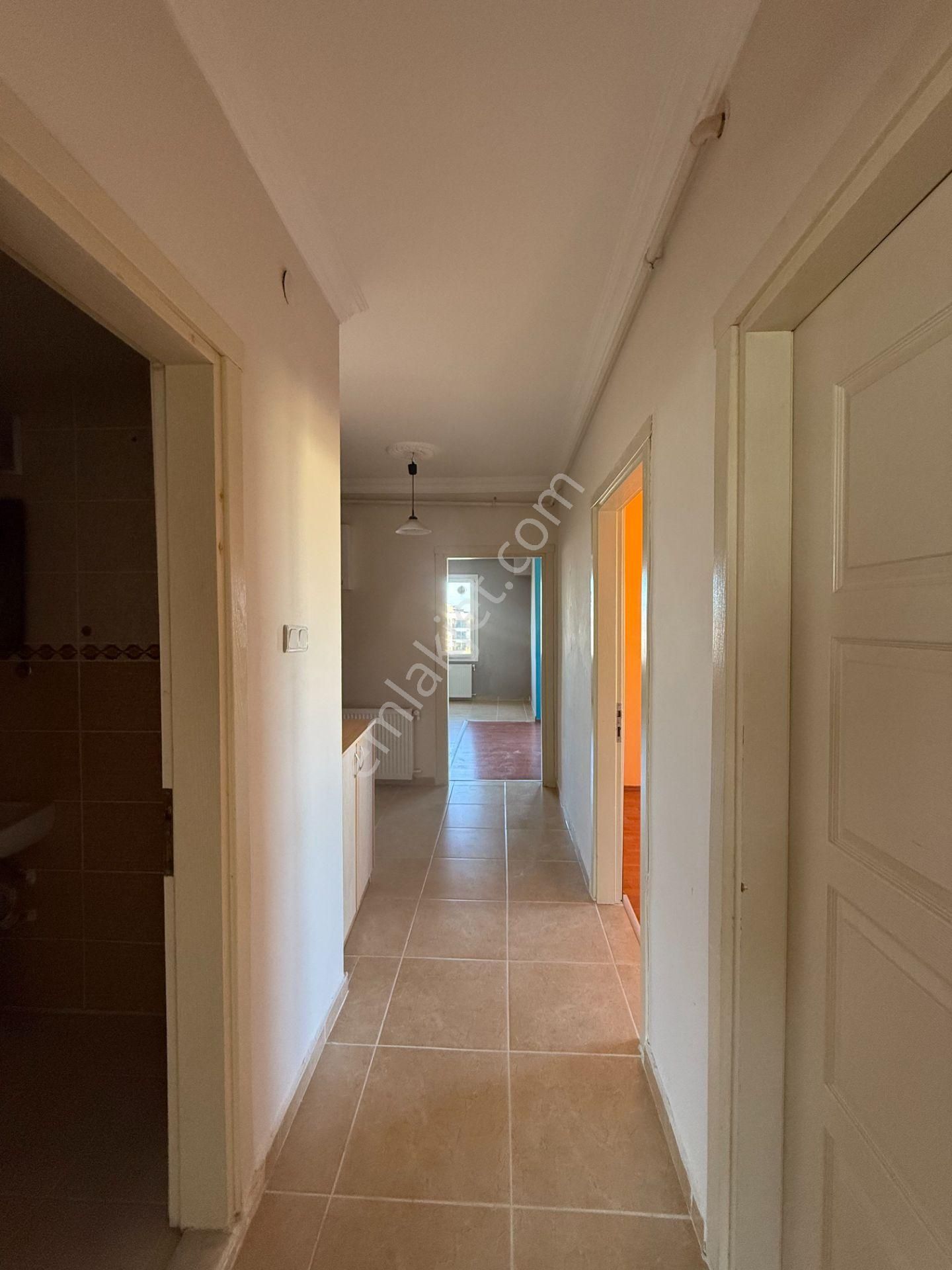 Seferihisar İzmir Caddesi Üzerinde Yeşil Alan Cepheli • Satılık 3+1 Daire - Görsel 16