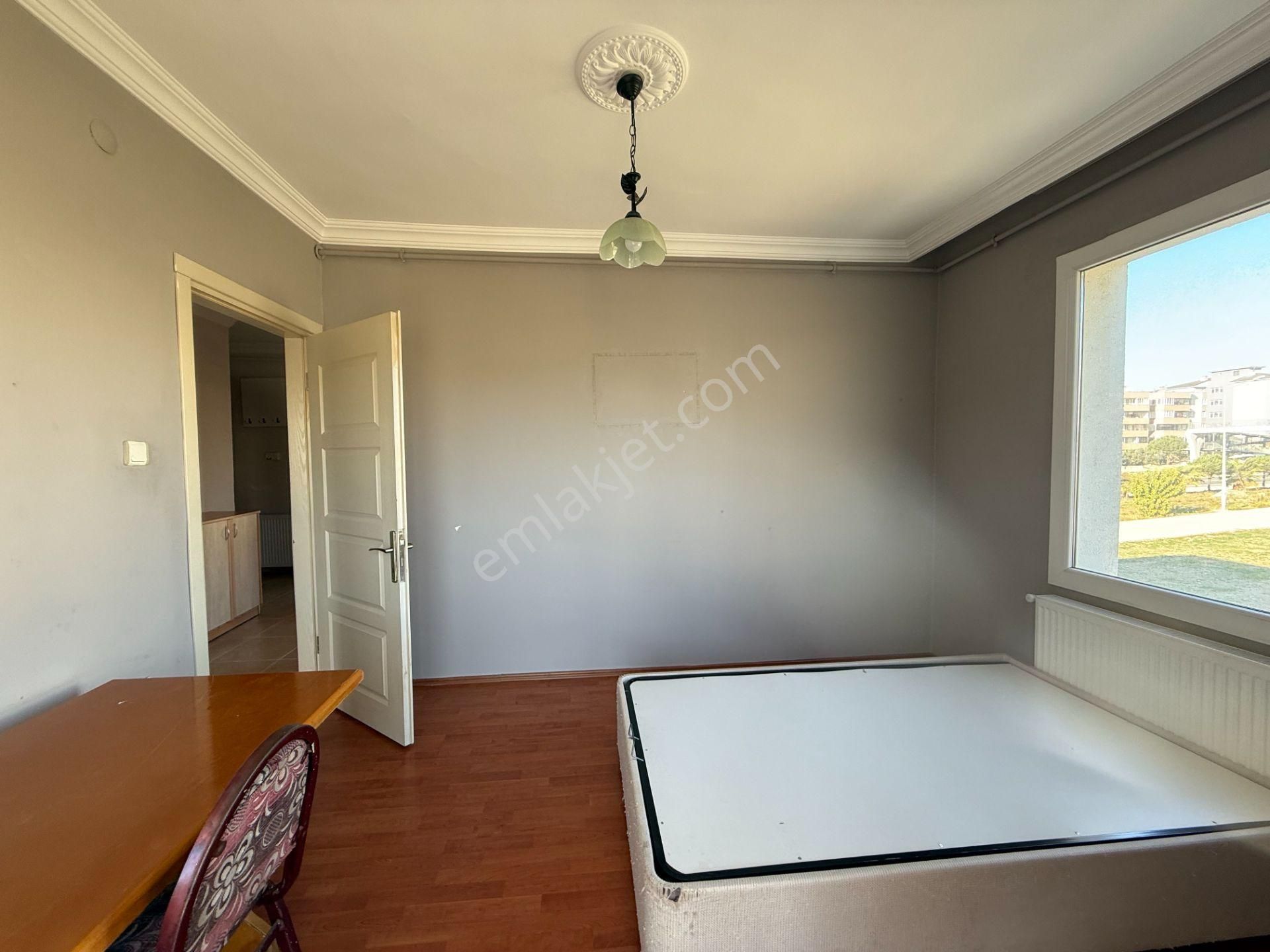Seferihisar İzmir Caddesi Üzerinde Yeşil Alan Cepheli • Satılık 3+1 Daire - Görsel 11