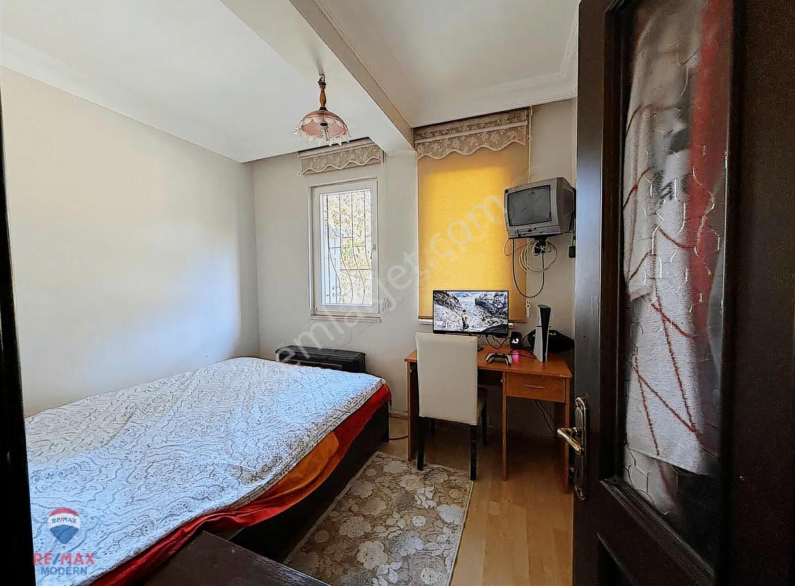 Asuman Mütevellioğlu'ndan Denize Sıfır Köşe Konumda Villa - Görsel 17