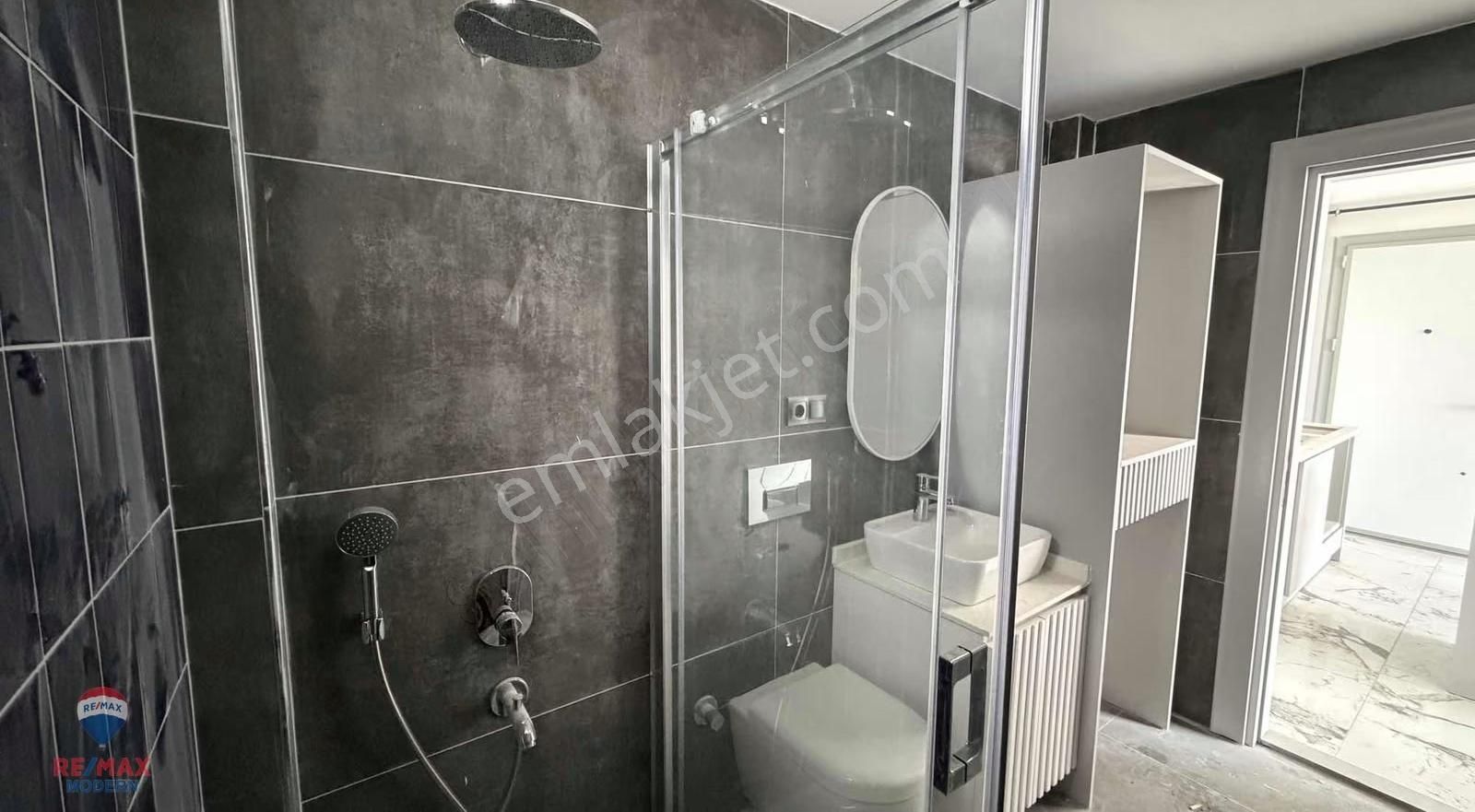 Satılık | Körfez'de Merkezi Konum Denize Yakın Lüks 1+1 - Görsel 24