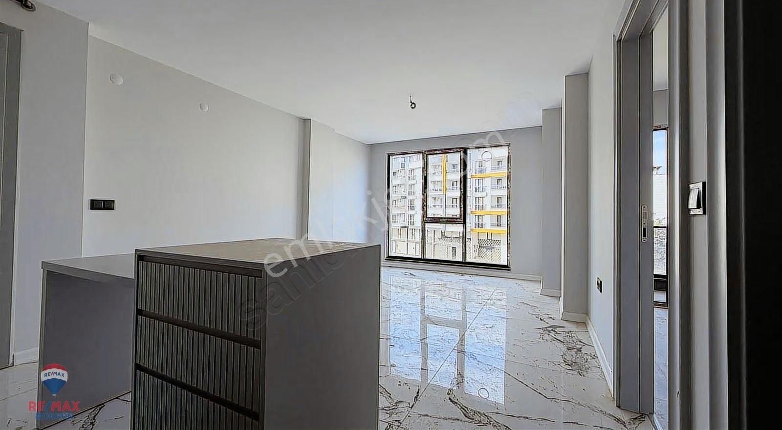 Satılık | Körfez'de Merkezi Konum Denize Yakın Lüks 1+1 - Görsel 13