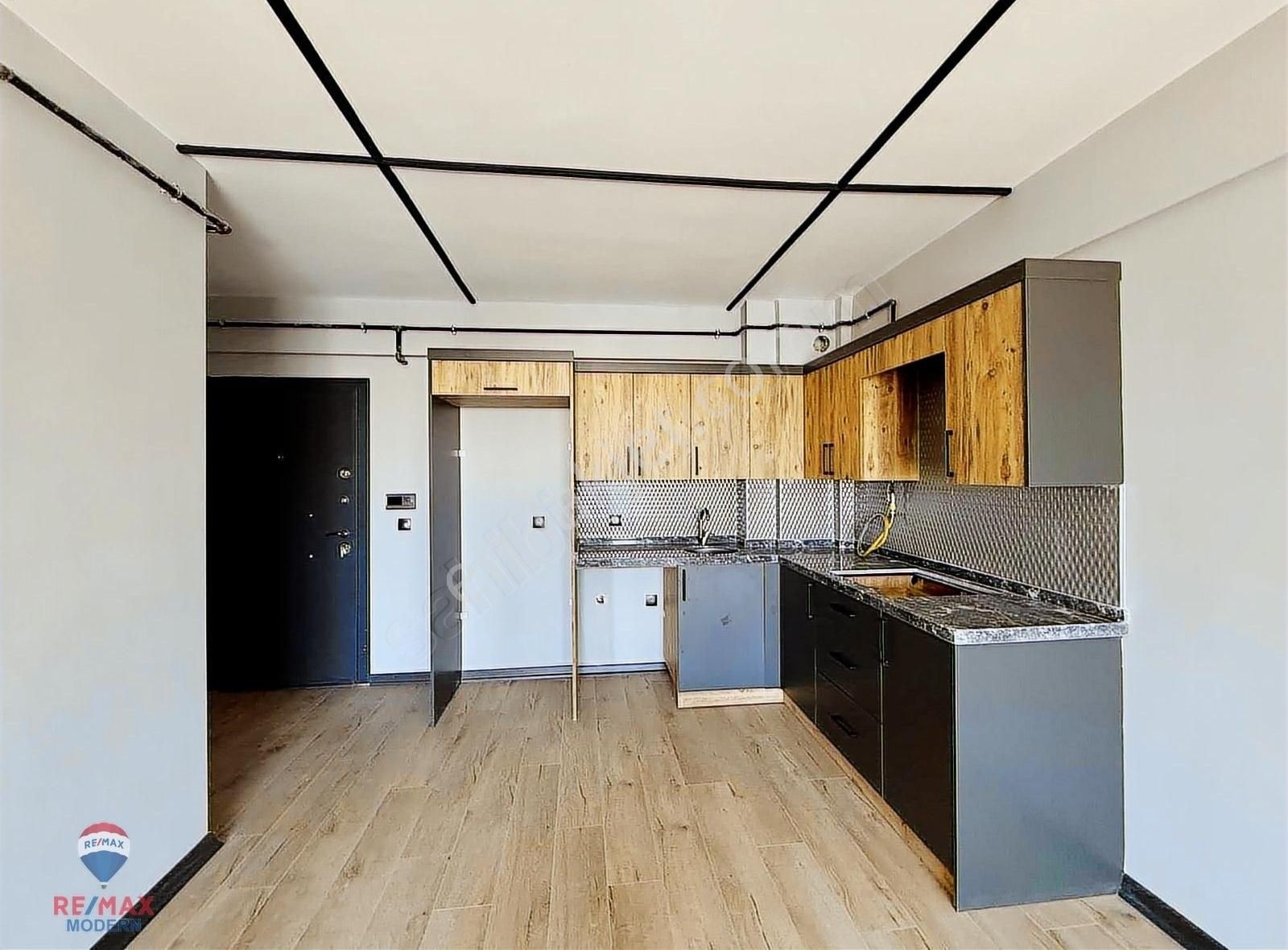 Asuman Mütevellioğlu'ndan Satılık Manzaralı Geniş 1+1 Daire - Görsel 27