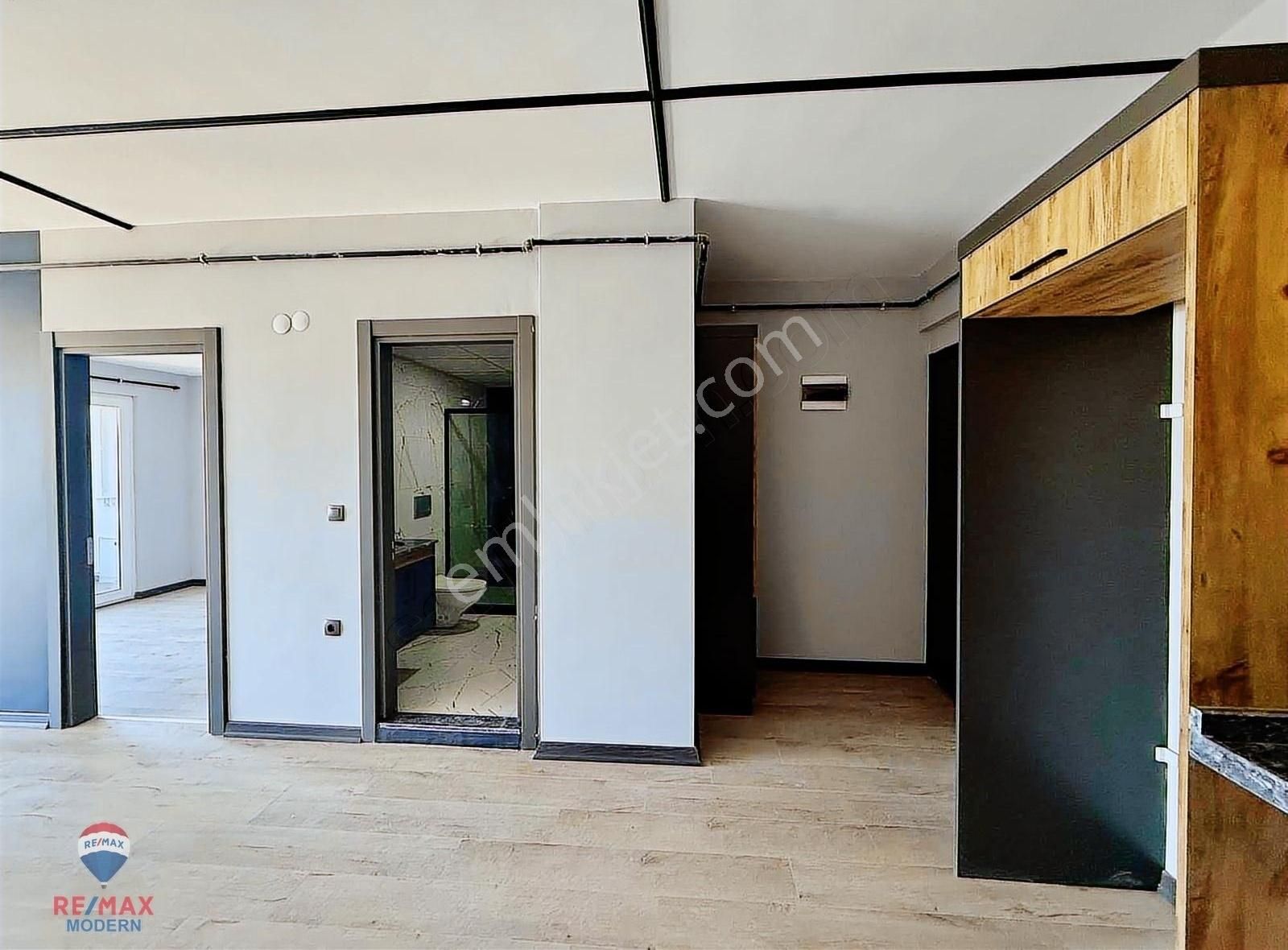 Asuman Mütevellioğlu'ndan Satılık Manzaralı Geniş 1+1 Daire - Görsel 10