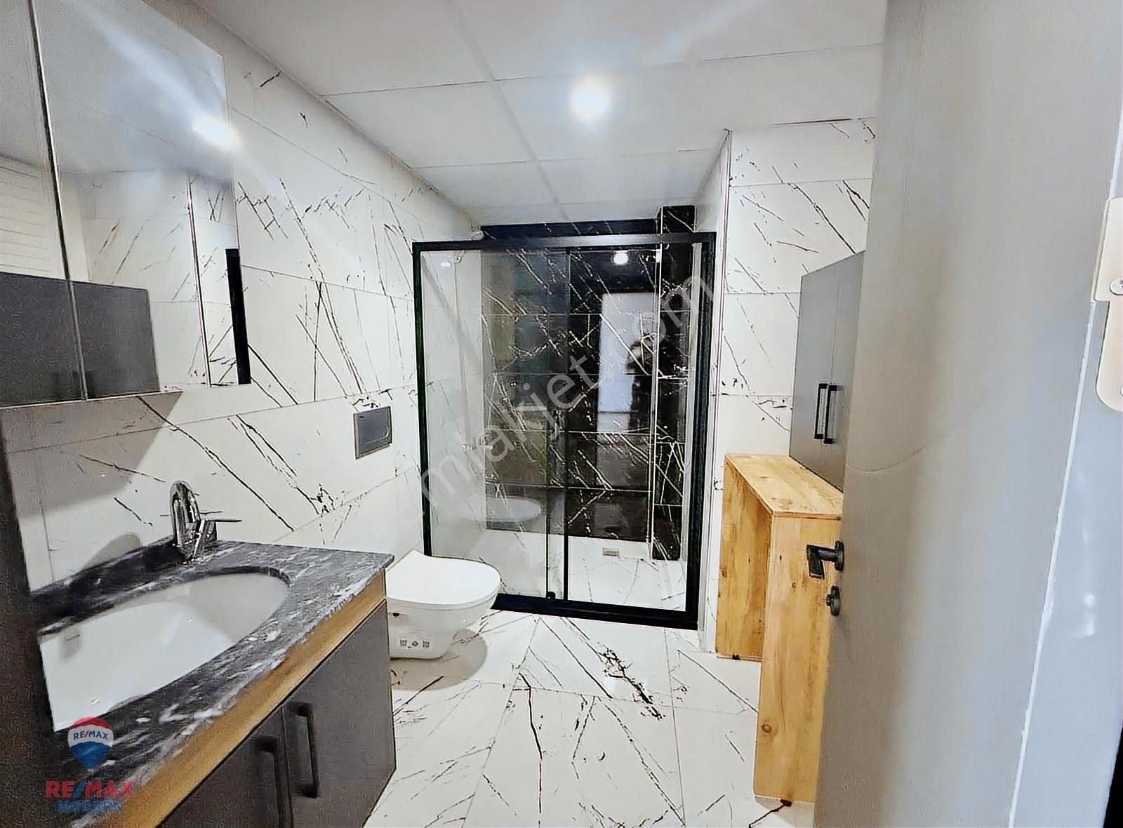 Asuman Mütevellioğlu'ndan Satılık Manzaralı Geniş 1+1 Daire - Görsel 13