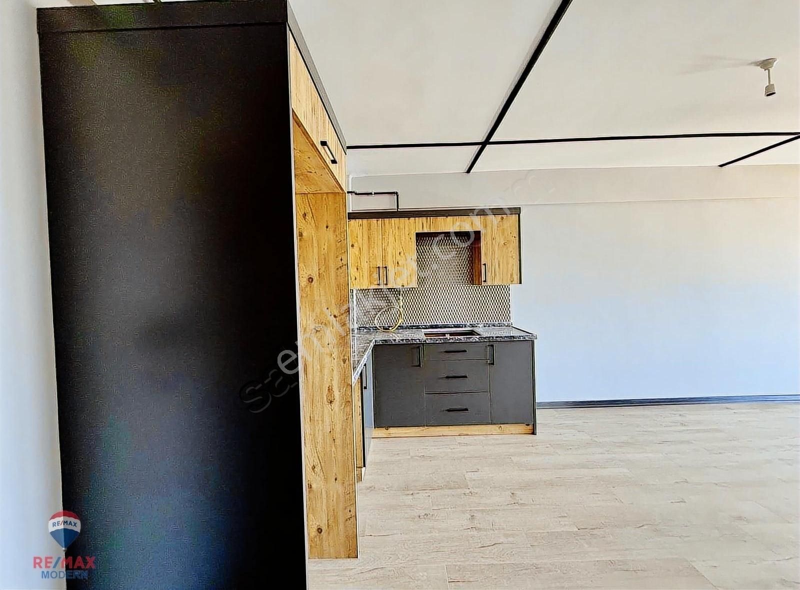 Asuman Mütevellioğlu'ndan Satılık Manzaralı Geniş 1+1 Daire - Görsel 29