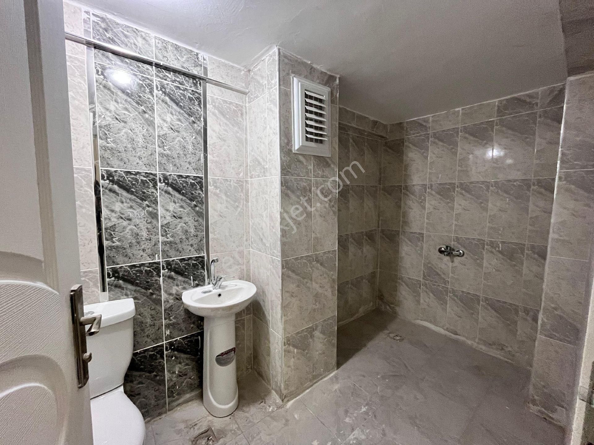 Feridunçelikte 4+1 Sıfır Caddeye Yakın Balkonlu Giriş Kat Hilal Emlaktan - Görsel 17