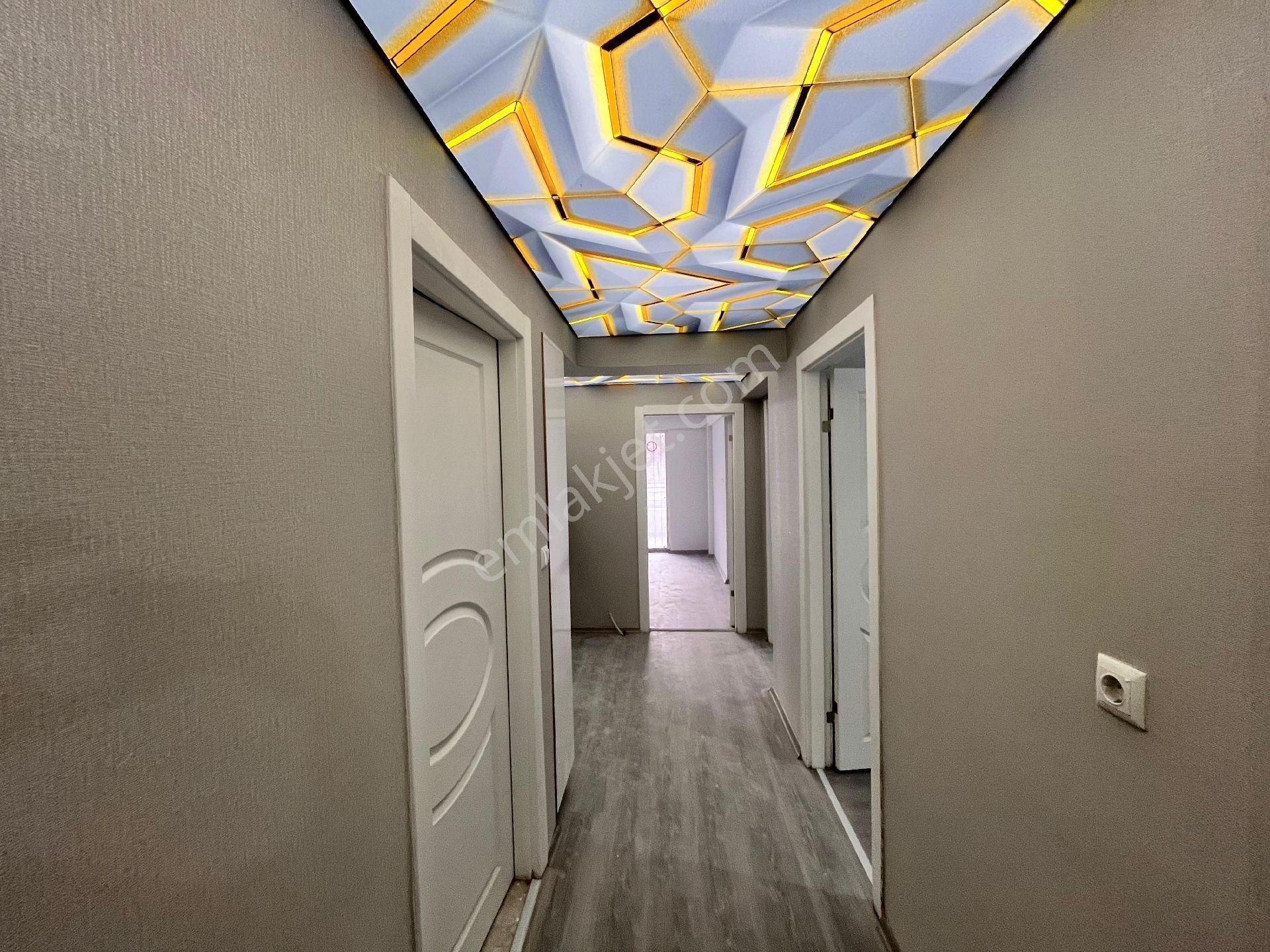 Feridunçelikte 4+1 Sıfır Caddeye Yakın Balkonlu Giriş Kat Hilal Emlaktan - Görsel 21