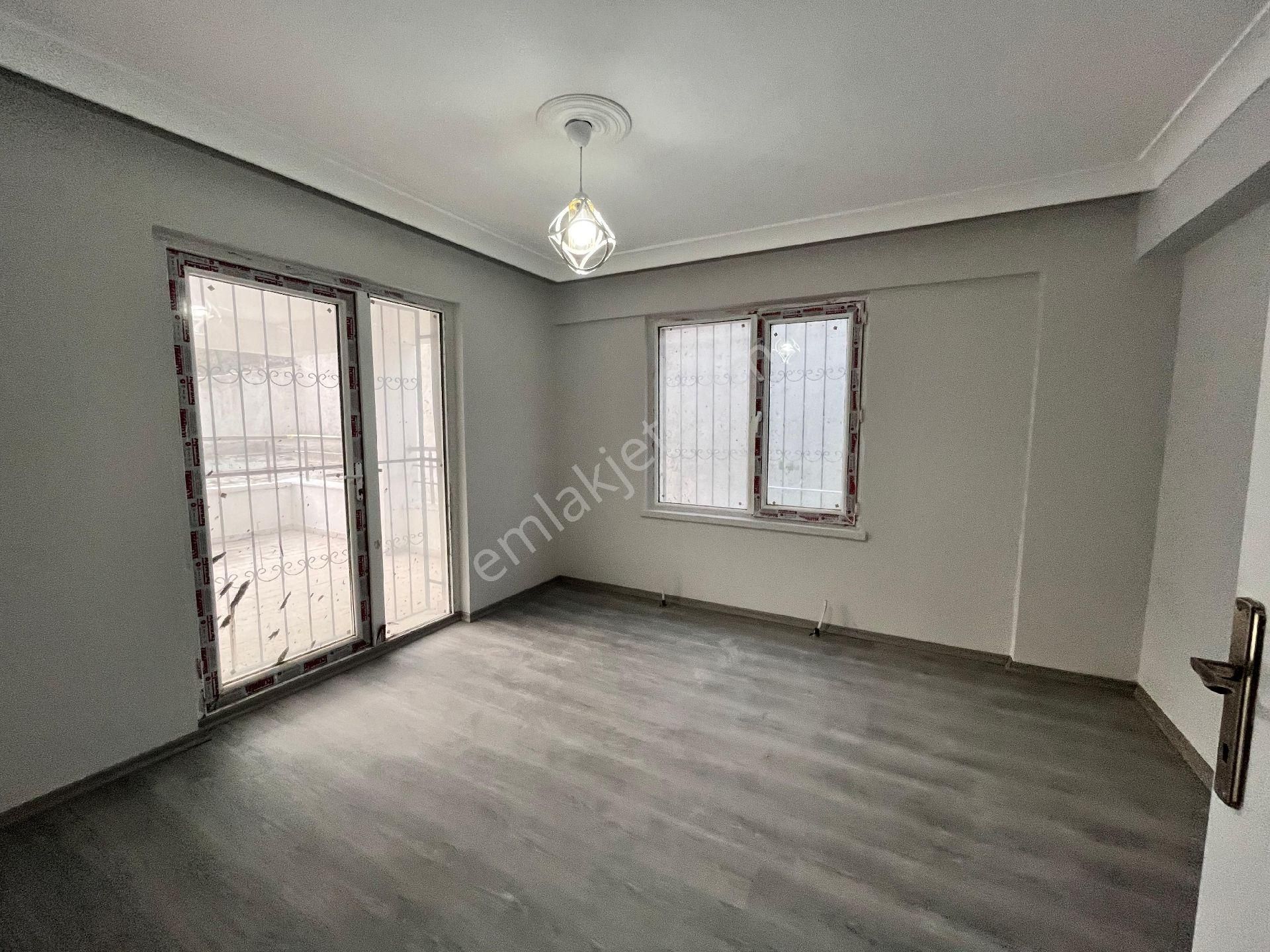 Feridunçelikte 4+1 Sıfır Caddeye Yakın Balkonlu Giriş Kat Hilal Emlaktan - Görsel 7