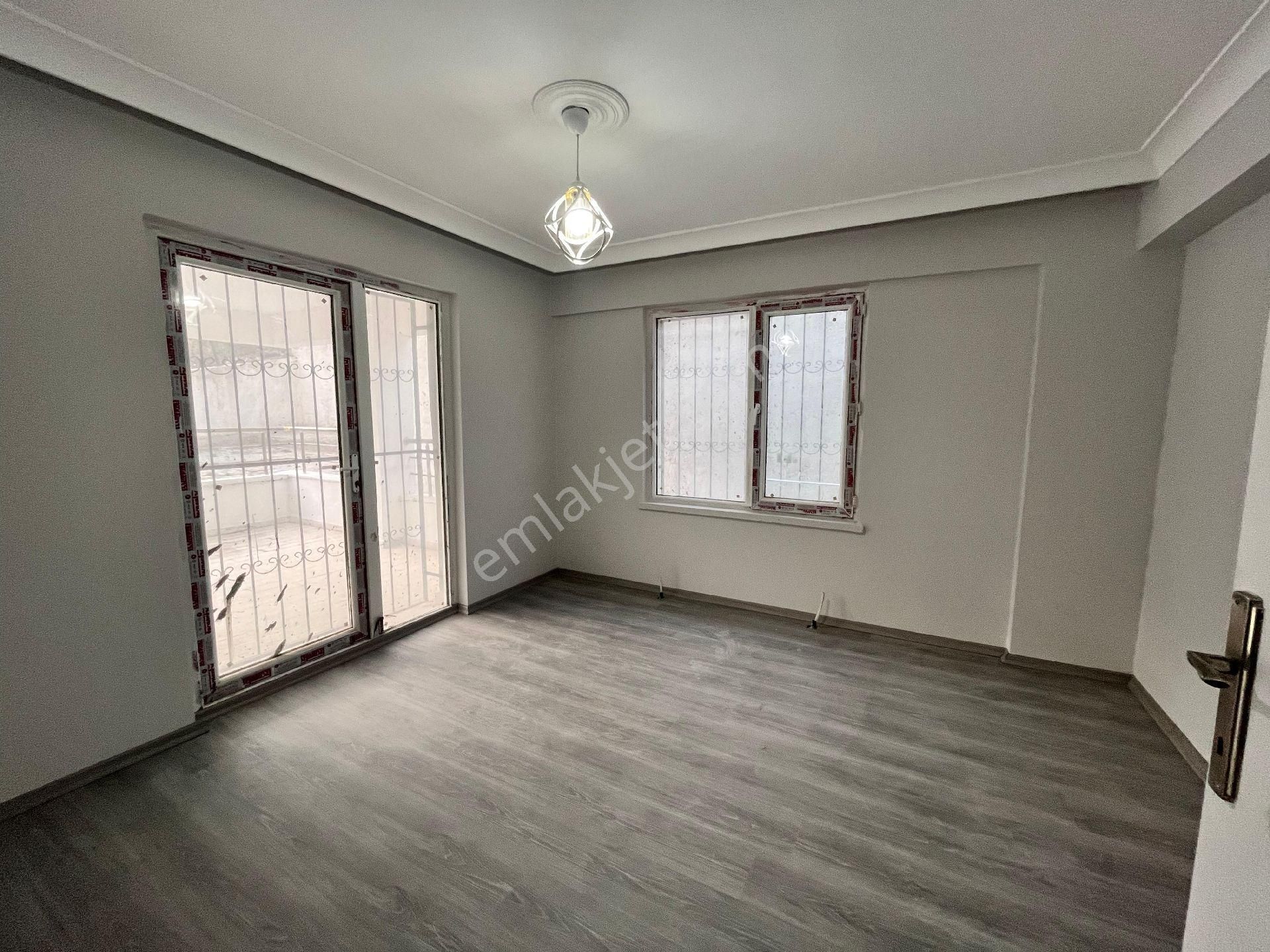 Feridunçelikte 4+1 Sıfır Caddeye Yakın Balkonlu Giriş Kat Hilal Emlaktan - Görsel 6