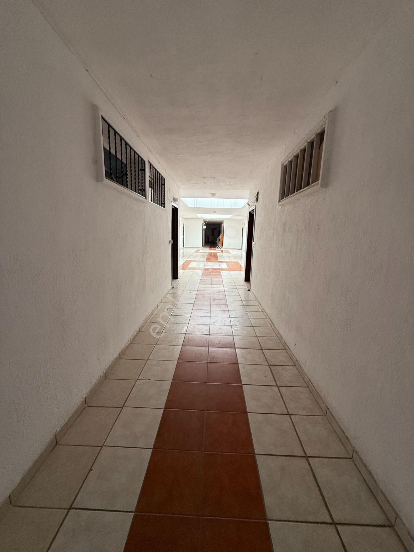 Bodrum Turgutreis Merkez Migros Market Üstü 4+1 Kiralık Ofis Veya Ev - Görsel 3