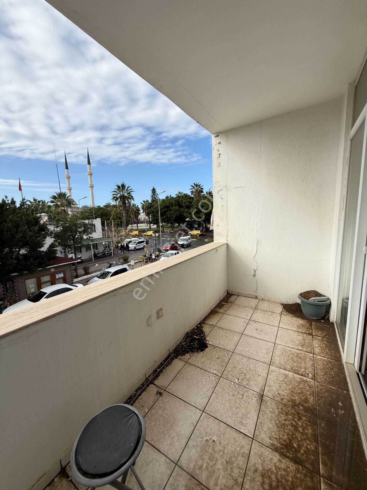 Bodrum Turgutreis Merkez Migros Market Üstü 4+1 Kiralık Ofis Veya Ev - Görsel 22