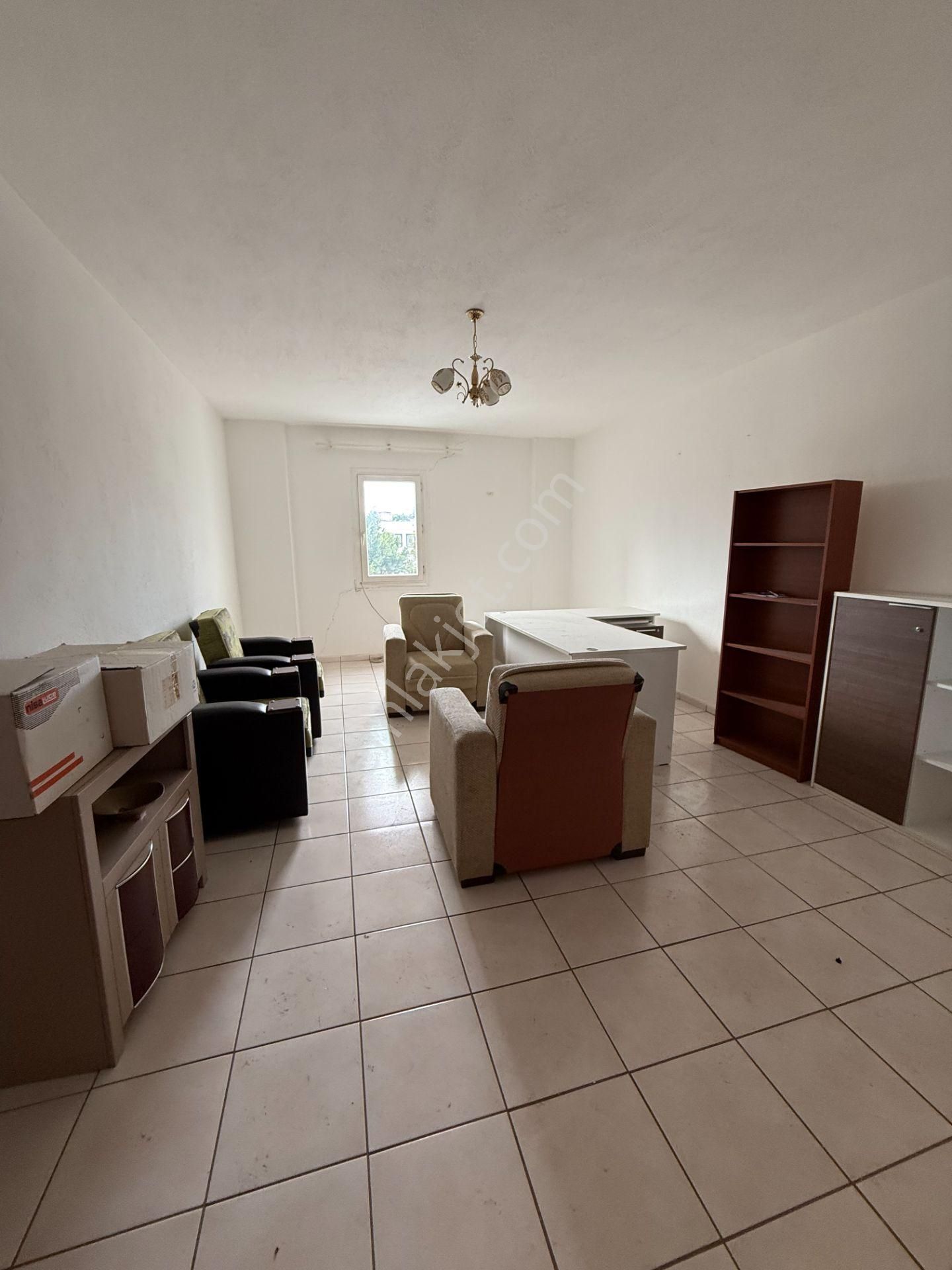 Bodrum Turgutreis Merkez Migros Market Üstü 4+1 Kiralık Ofis Veya Ev - Görsel 13